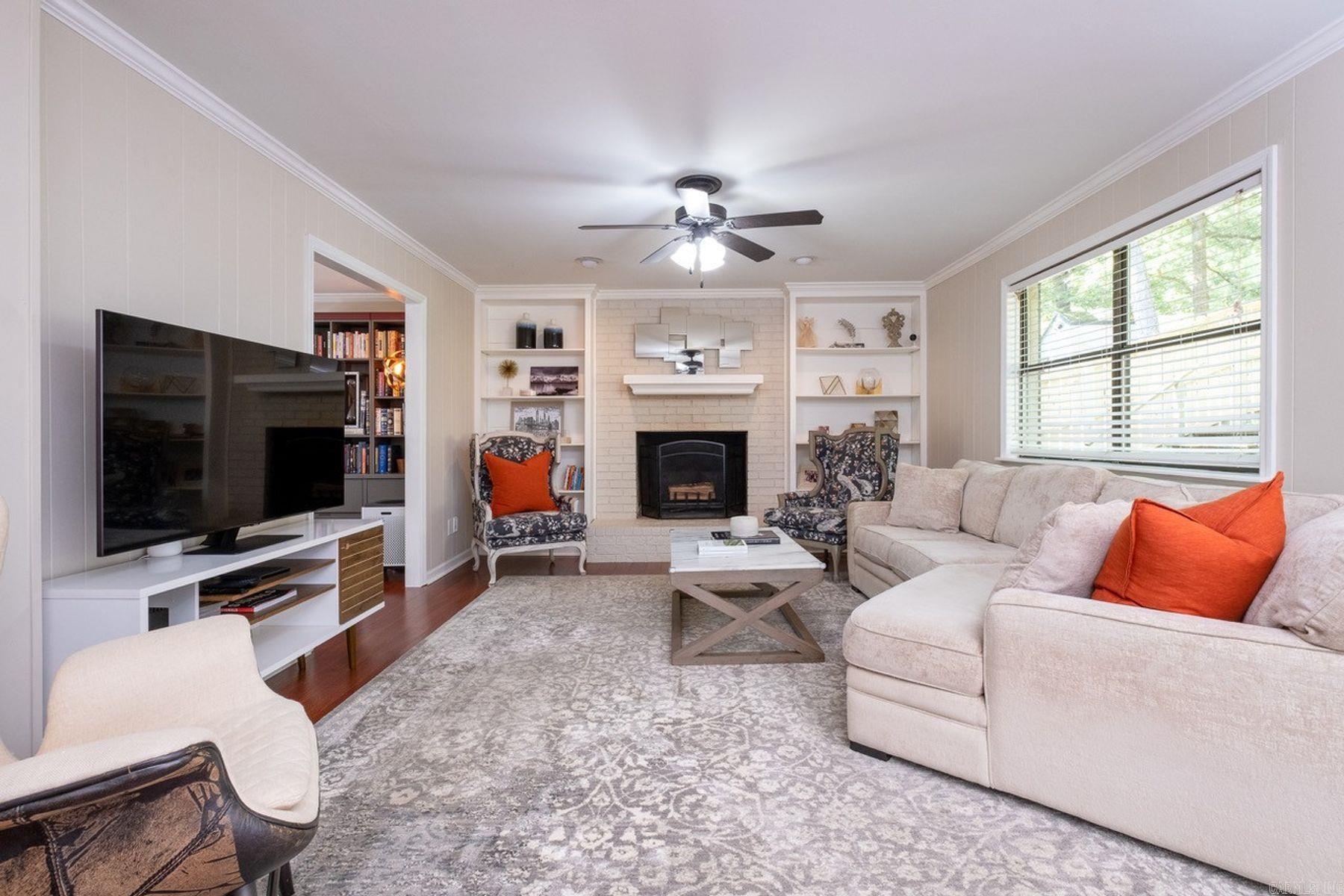 MARLOWE MANOR - Residential