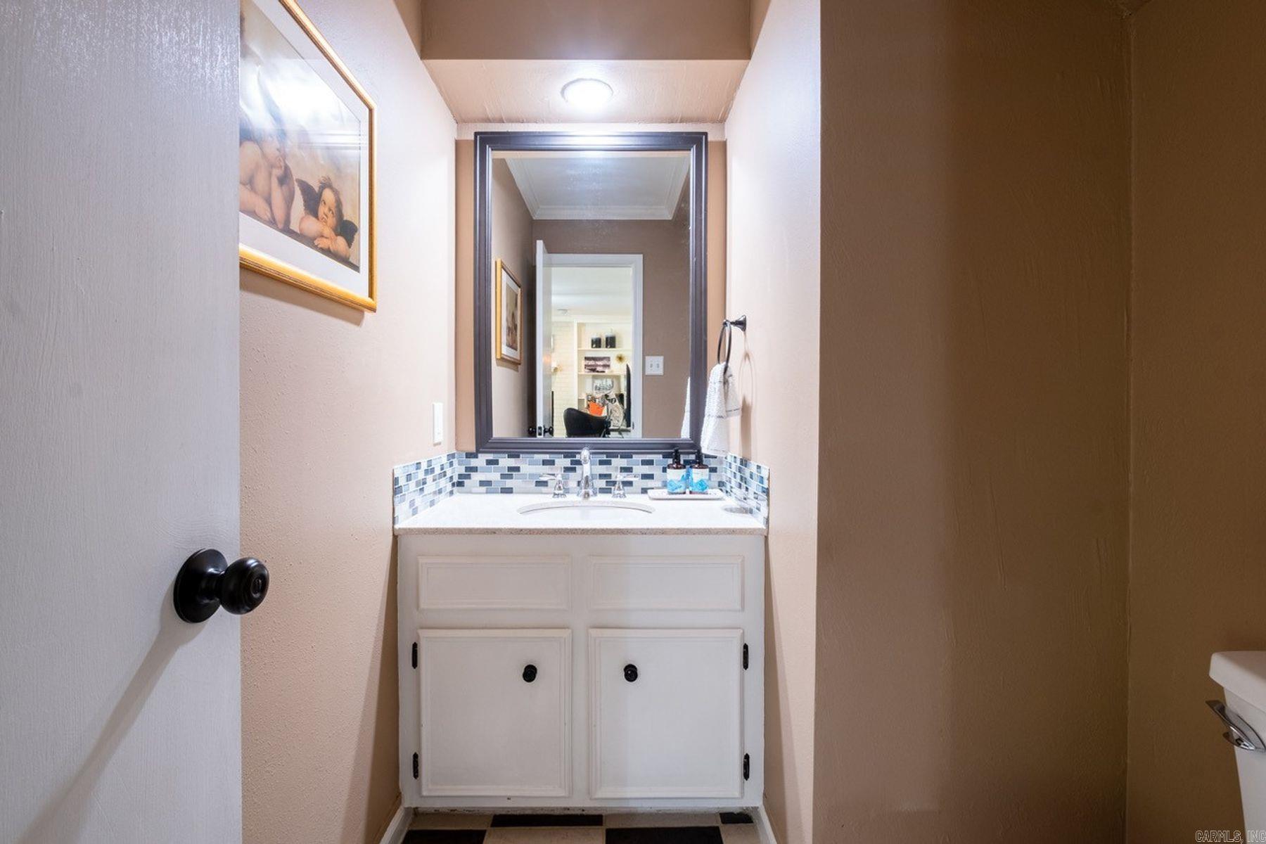 MARLOWE MANOR - Residential