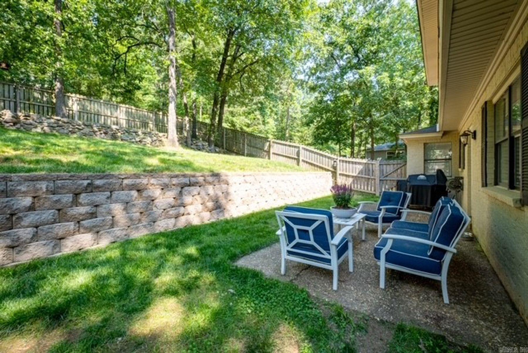 MARLOWE MANOR - Residential