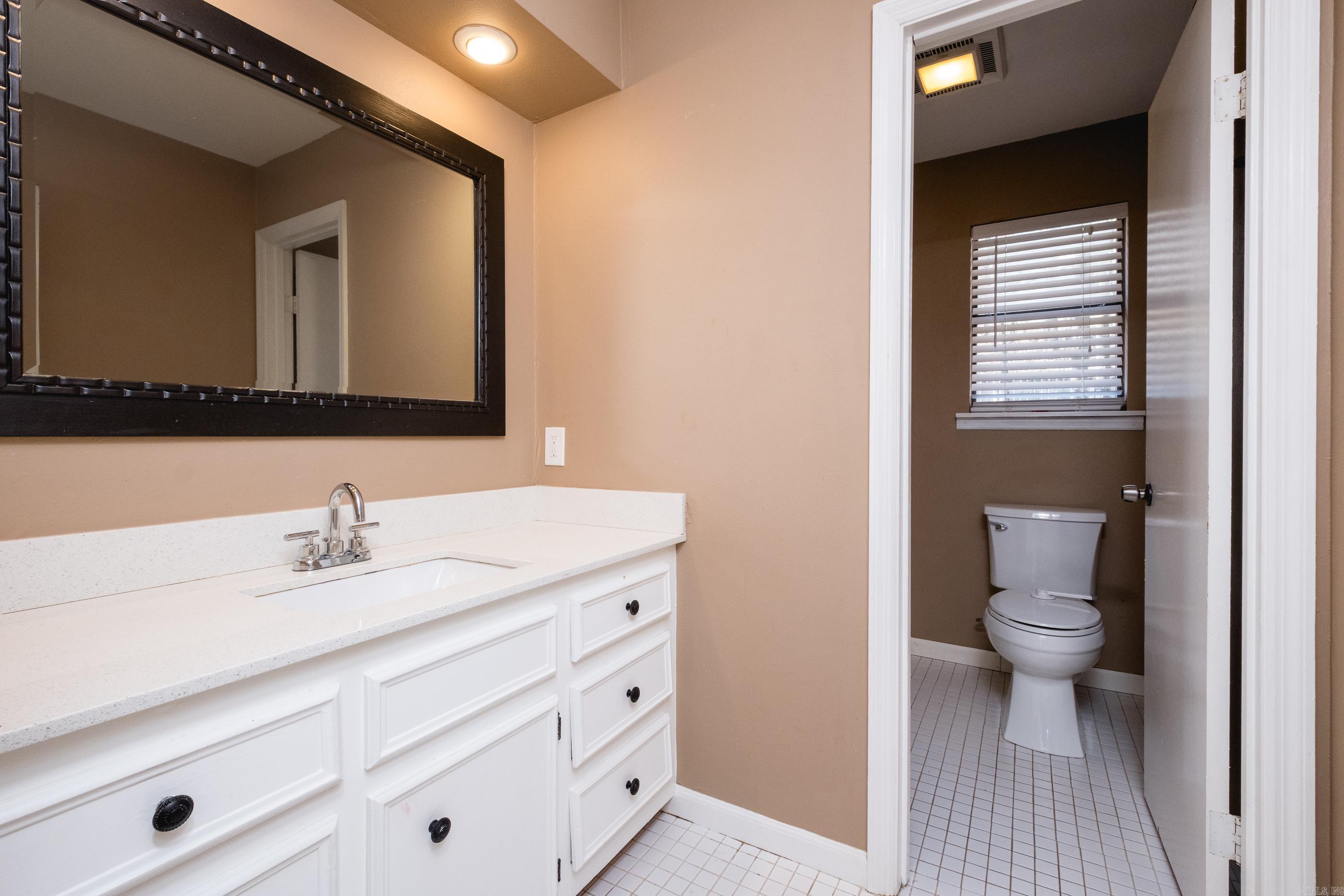 MARLOWE MANOR - Residential