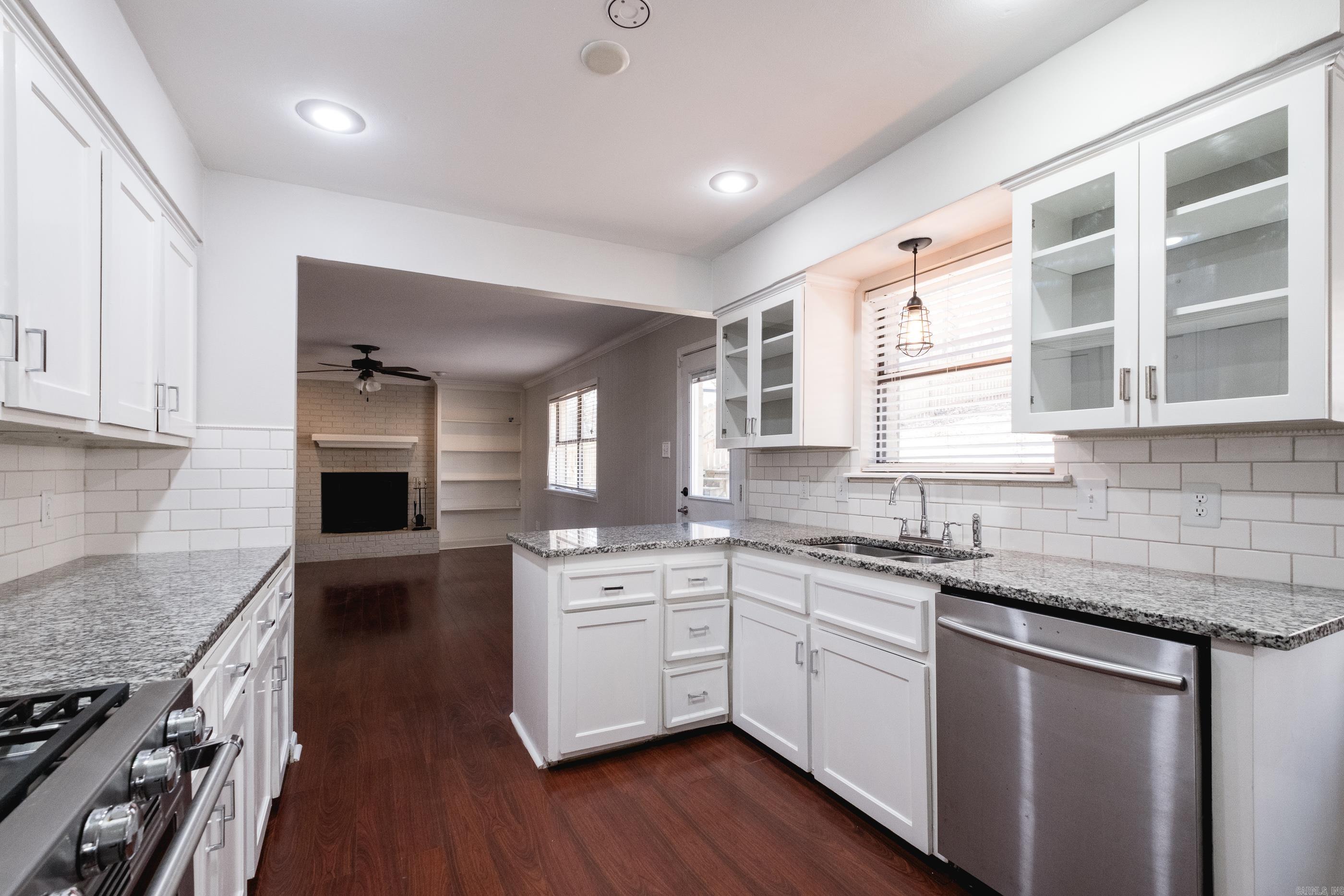 MARLOWE MANOR - Residential