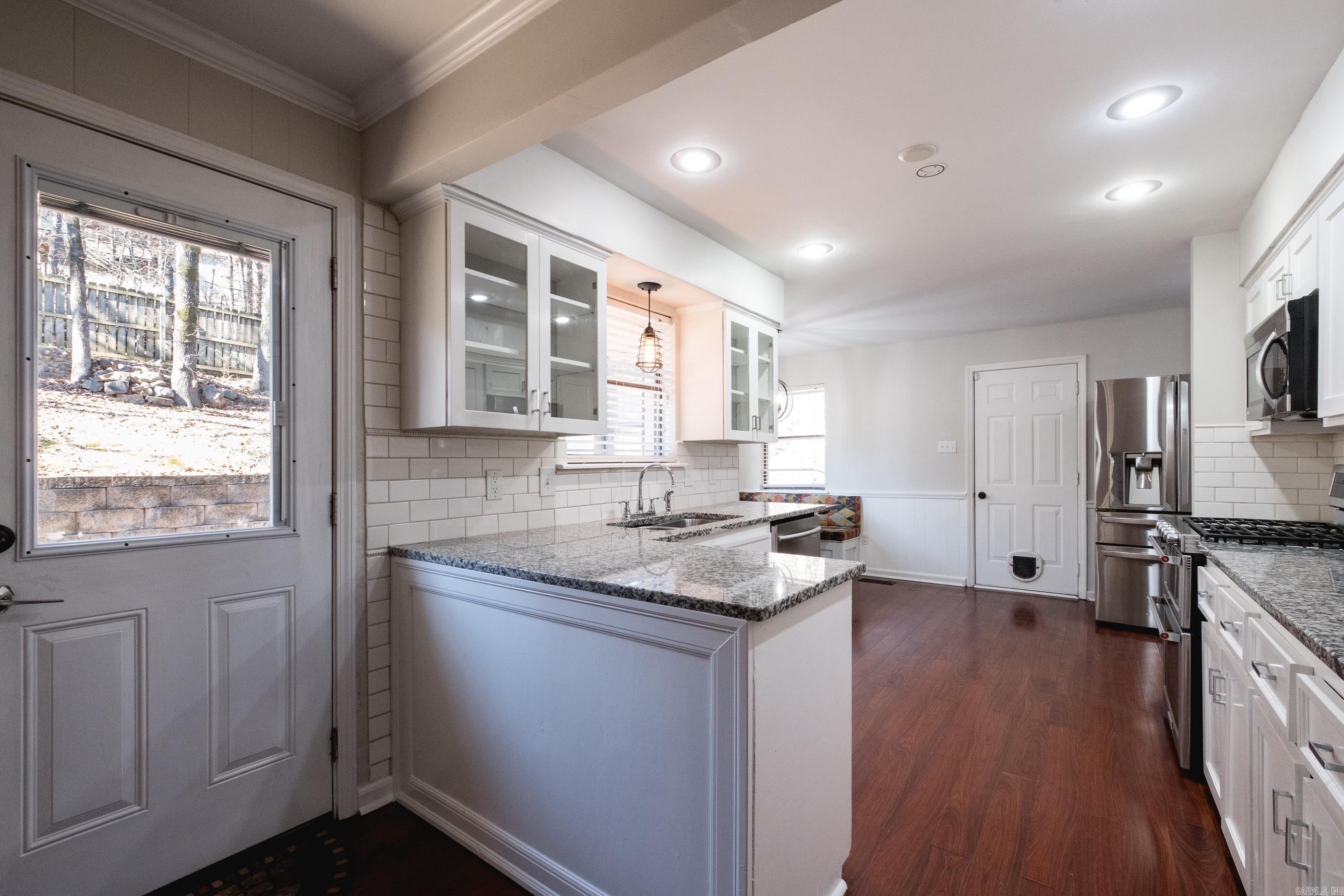 MARLOWE MANOR - Residential