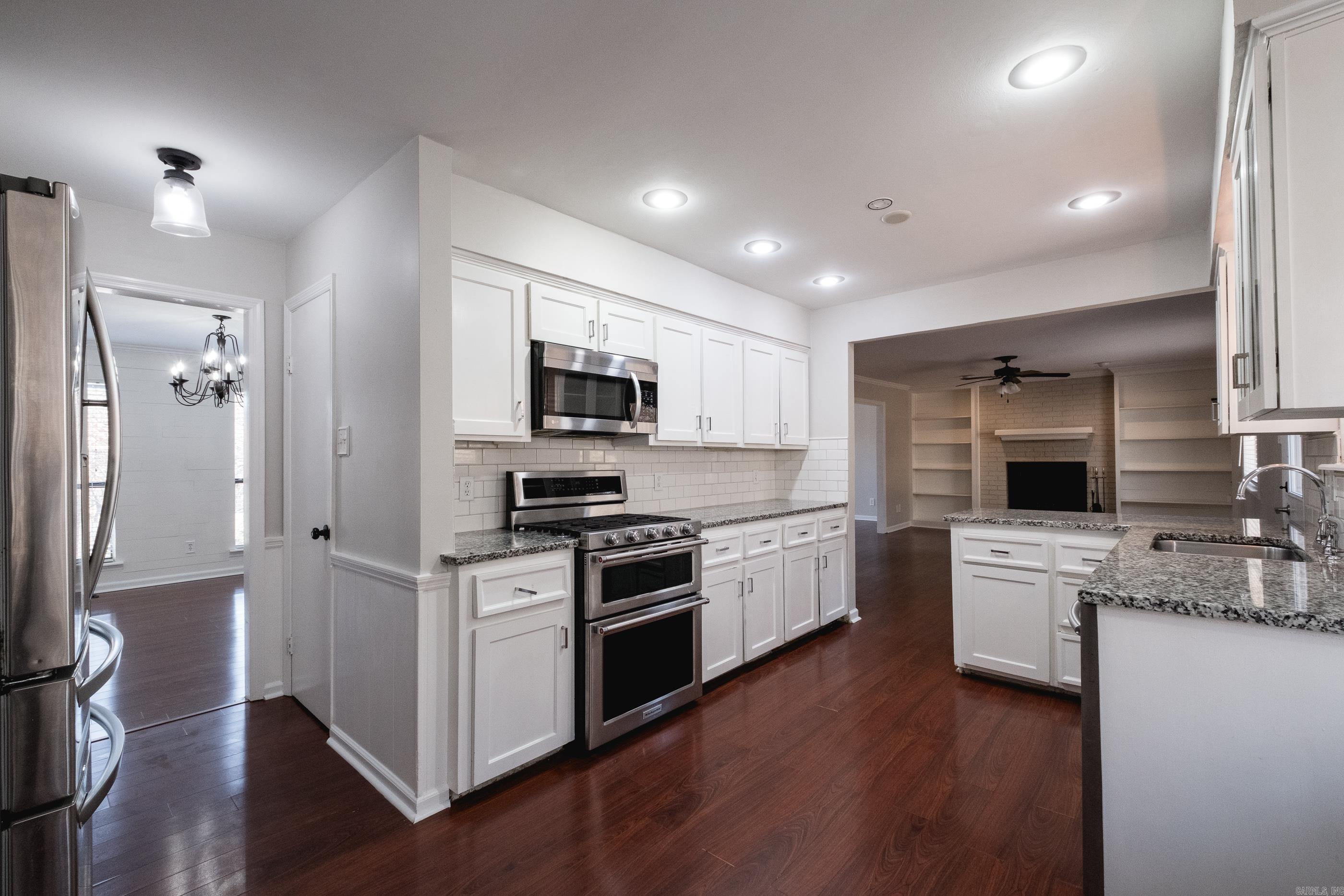 MARLOWE MANOR - Residential