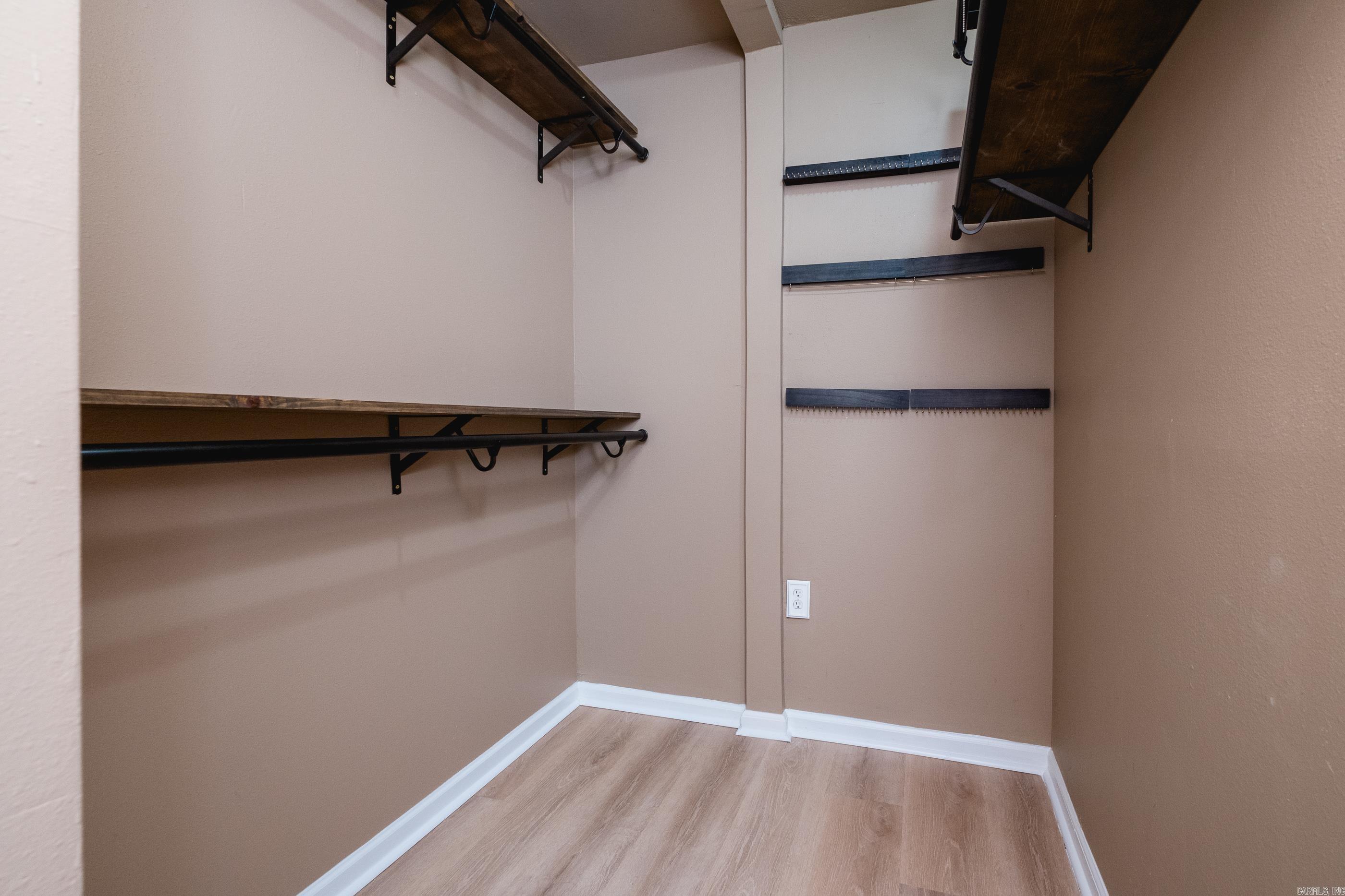 MARLOWE MANOR - Residential