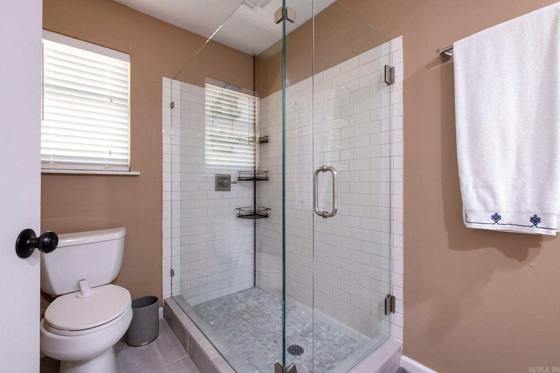 MARLOWE MANOR - Residential