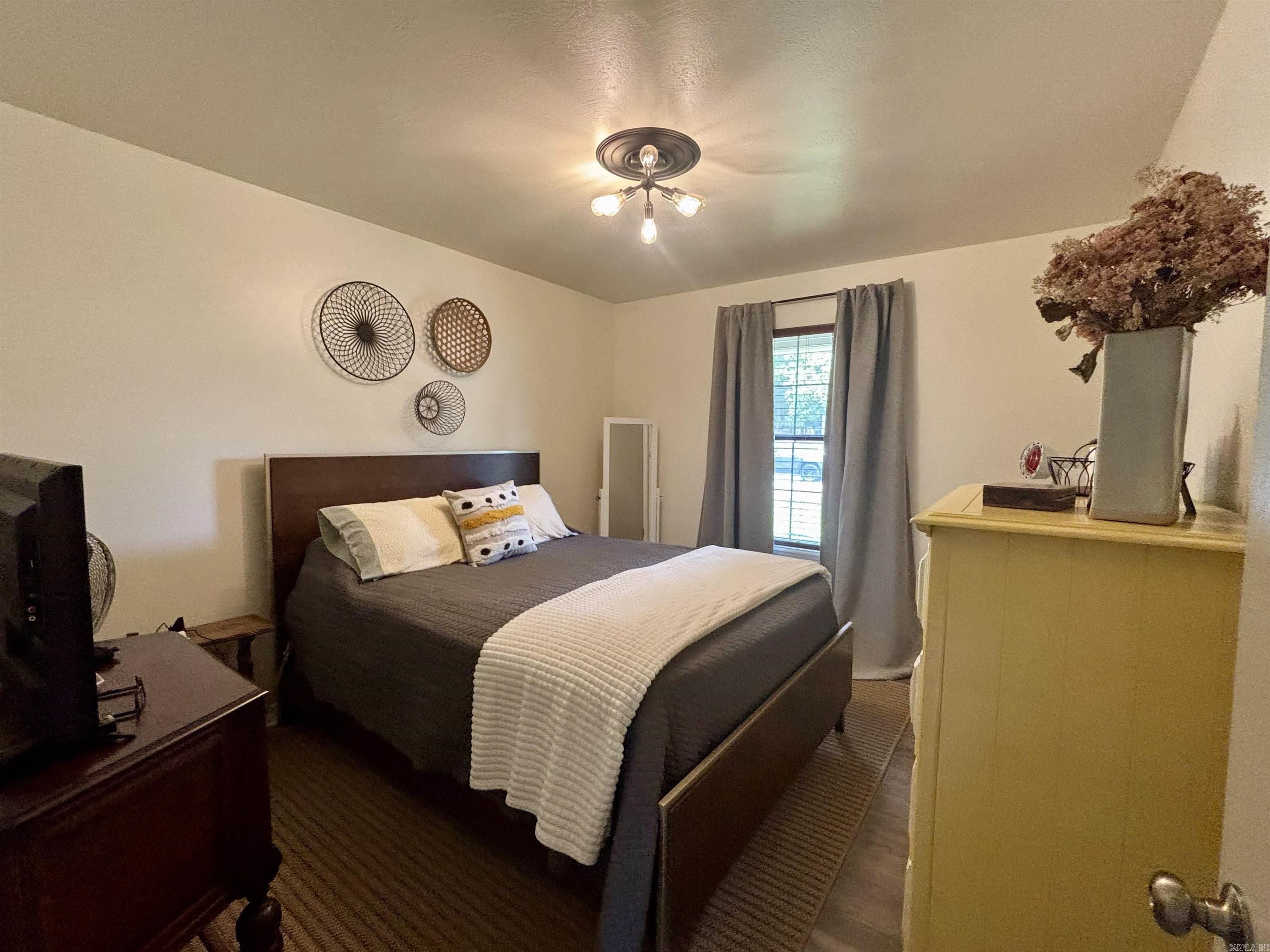 FIELDCREST - Residential