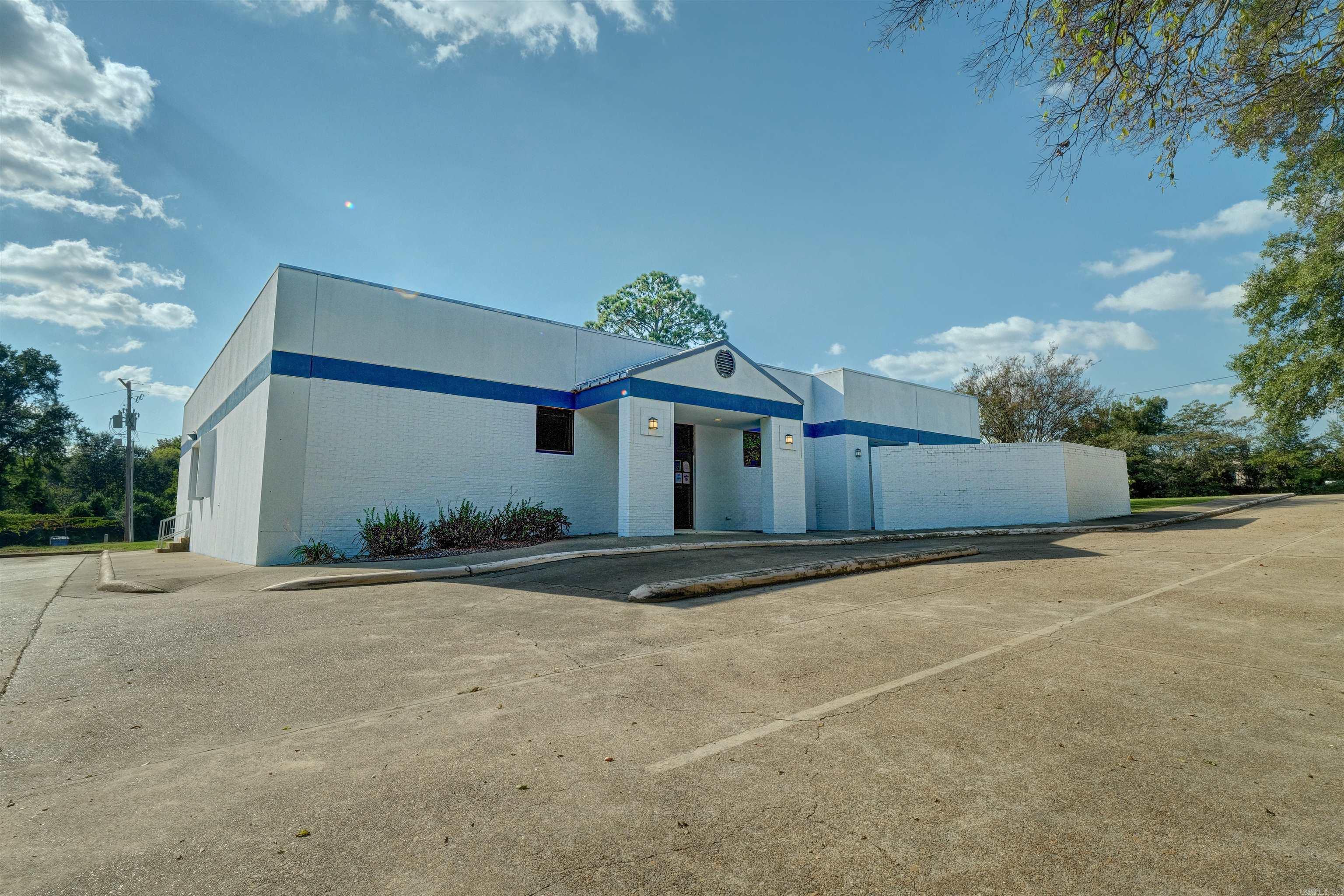 W L BRADLEY ADDN - Commercial Sale