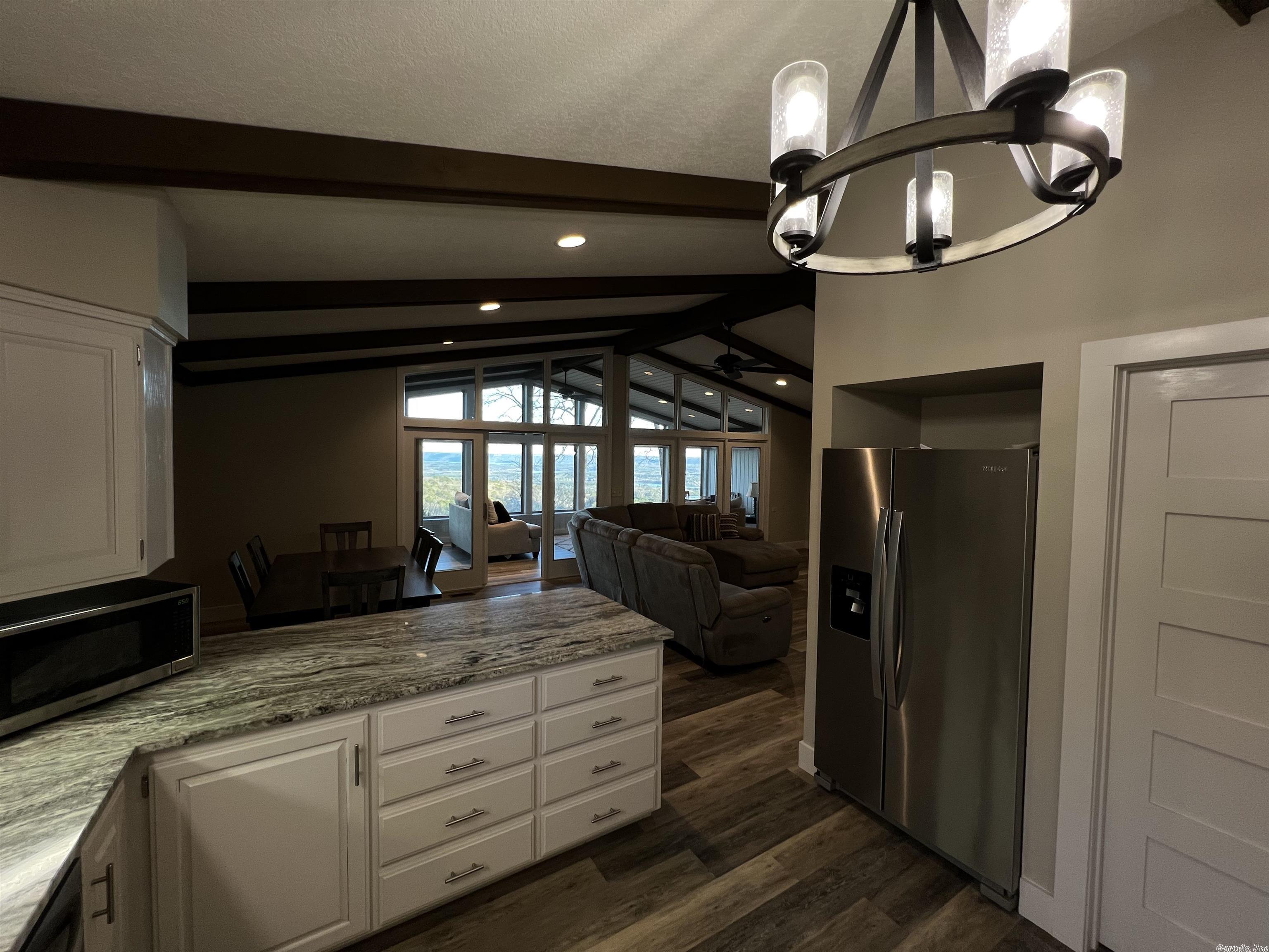 INDIAN HILLS - Residential