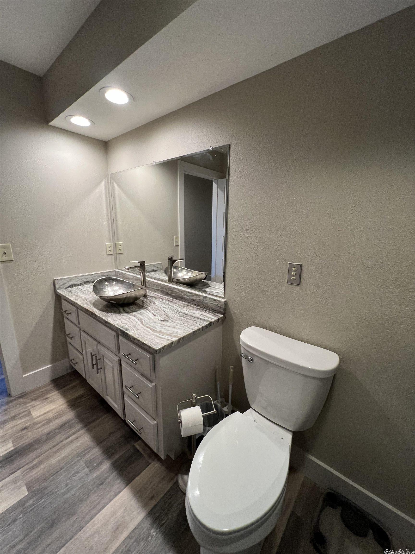 INDIAN HILLS - Residential