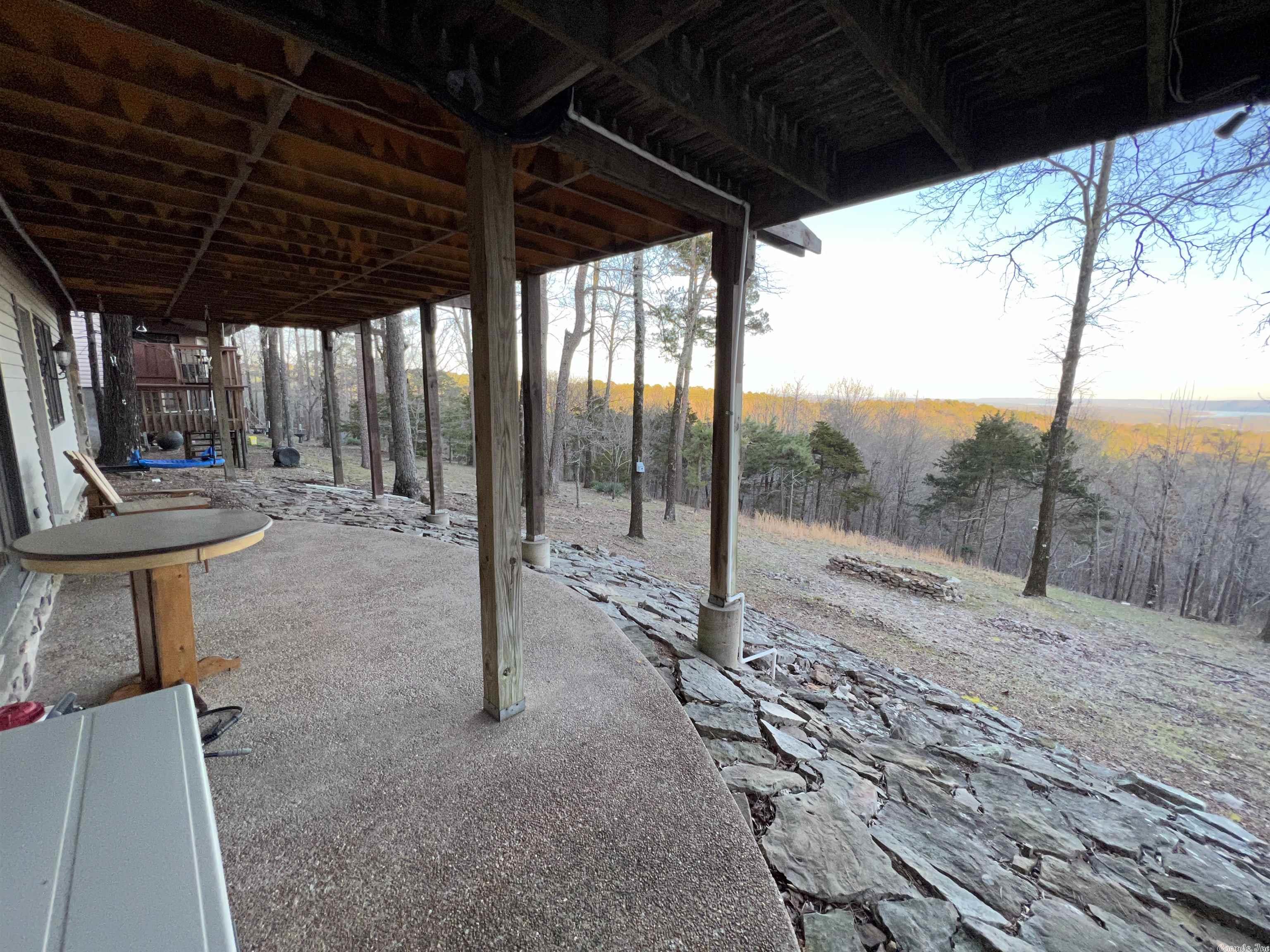 INDIAN HILLS - Residential