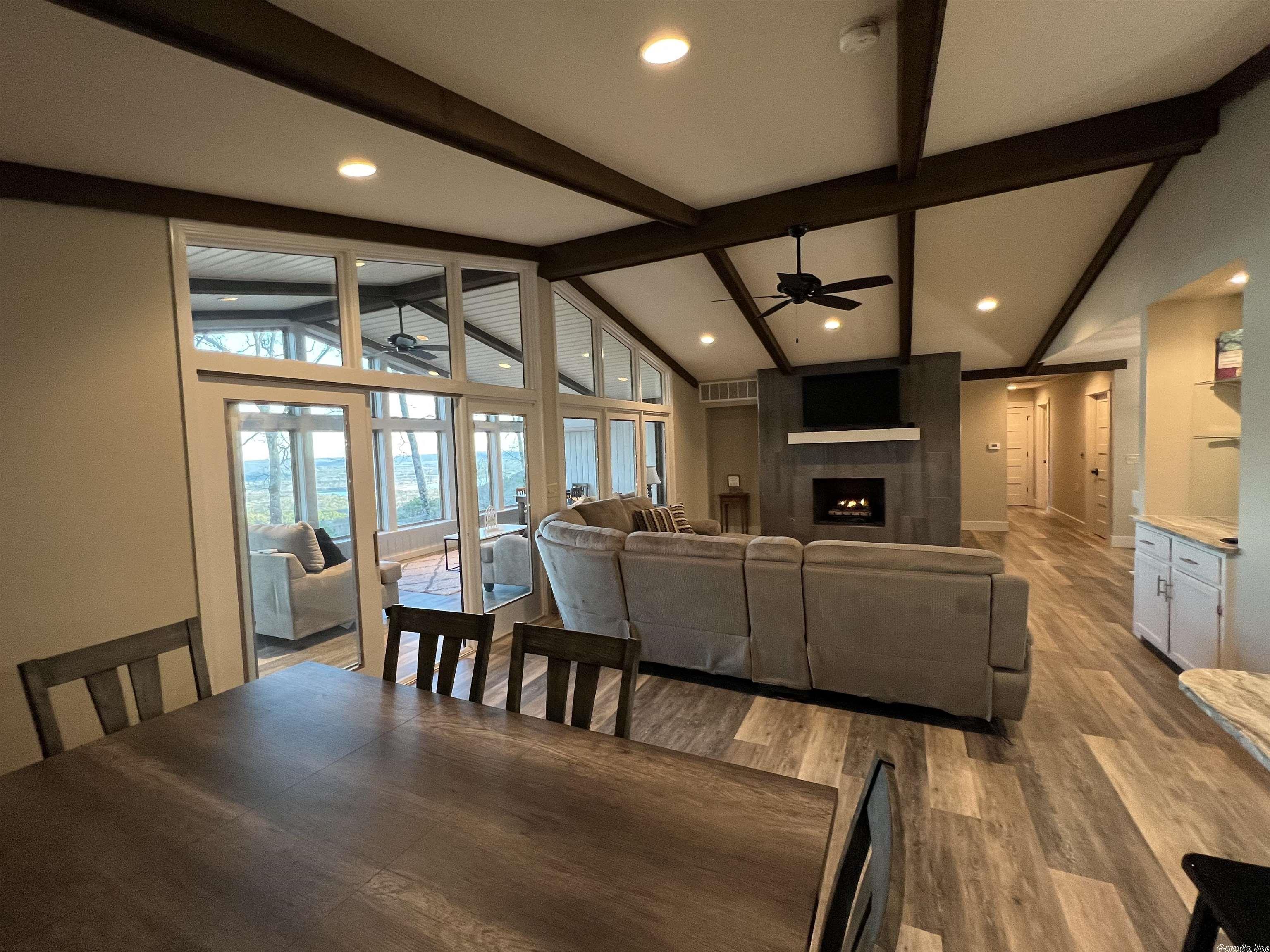 INDIAN HILLS - Residential