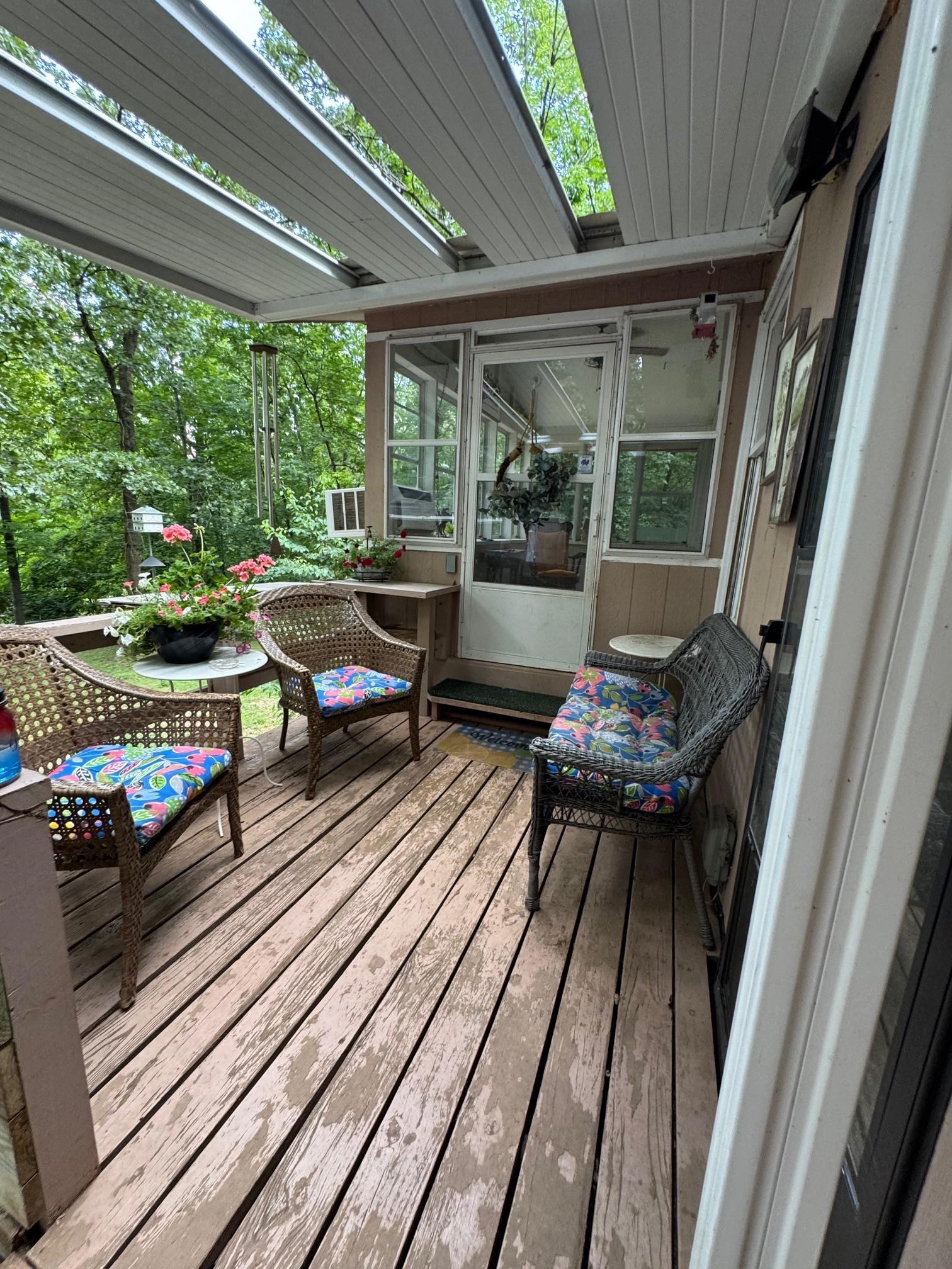 WEST LAKES ESTATES - Residential