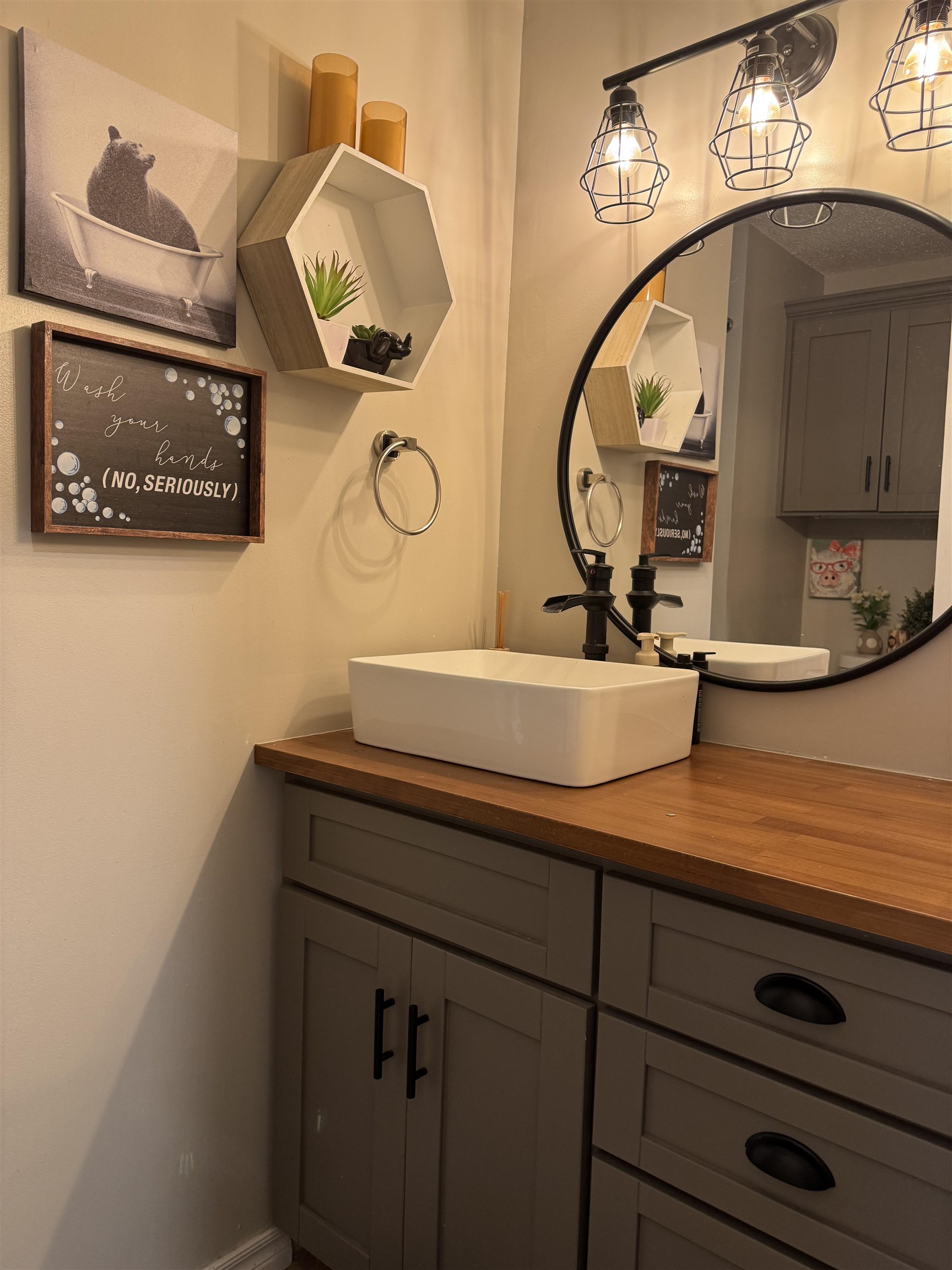 WEST LAKES ESTATES - Residential