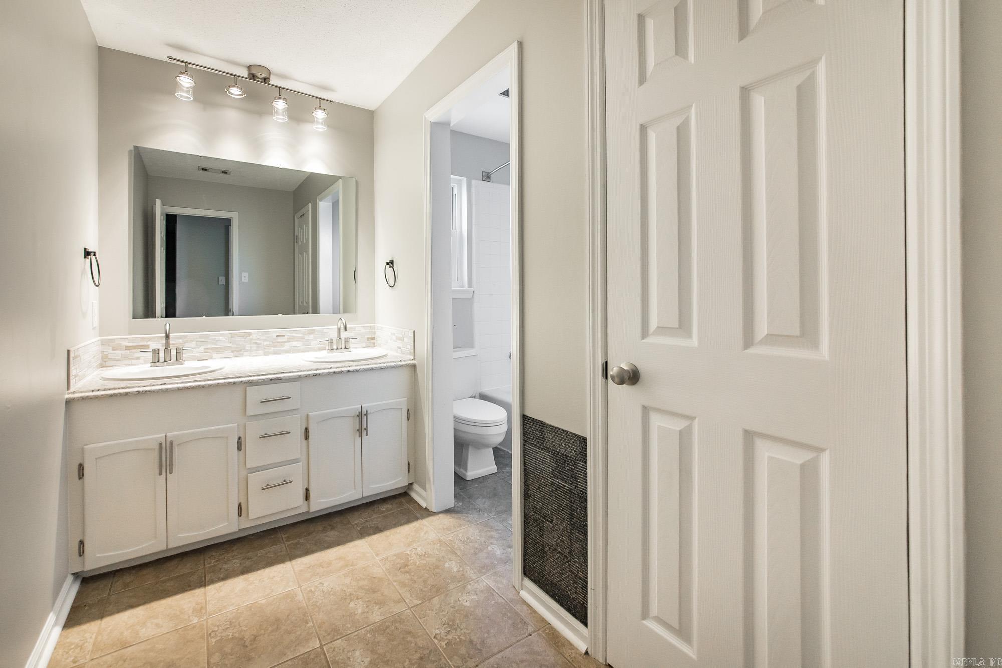 WALNUT VALLEY - Residential