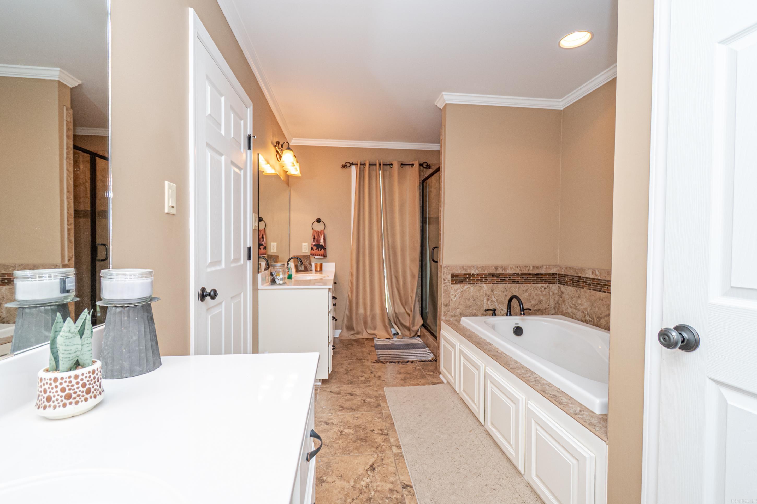 MONTICELLO - Residential