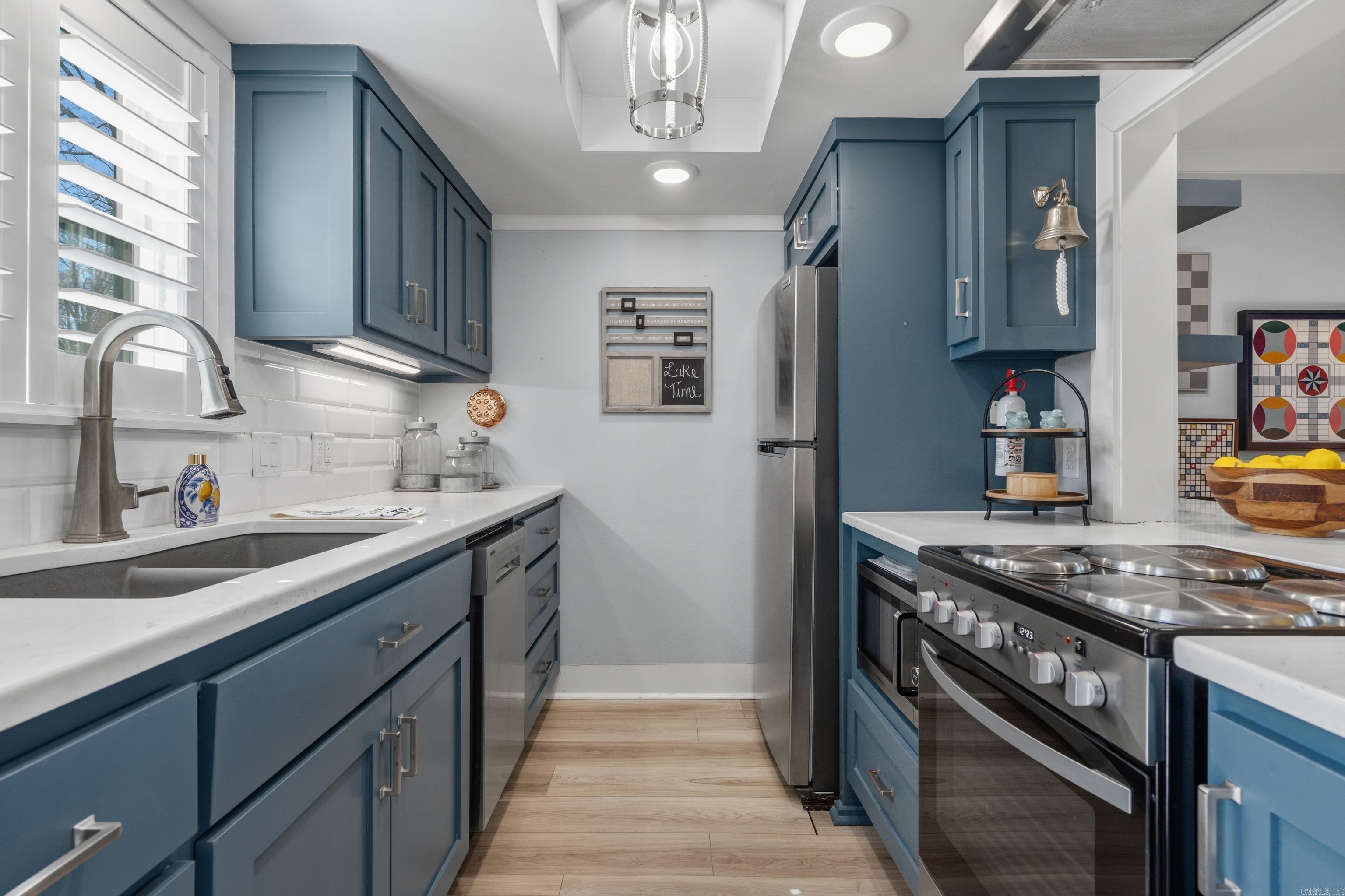 SUNSET COVE HPR - Residential