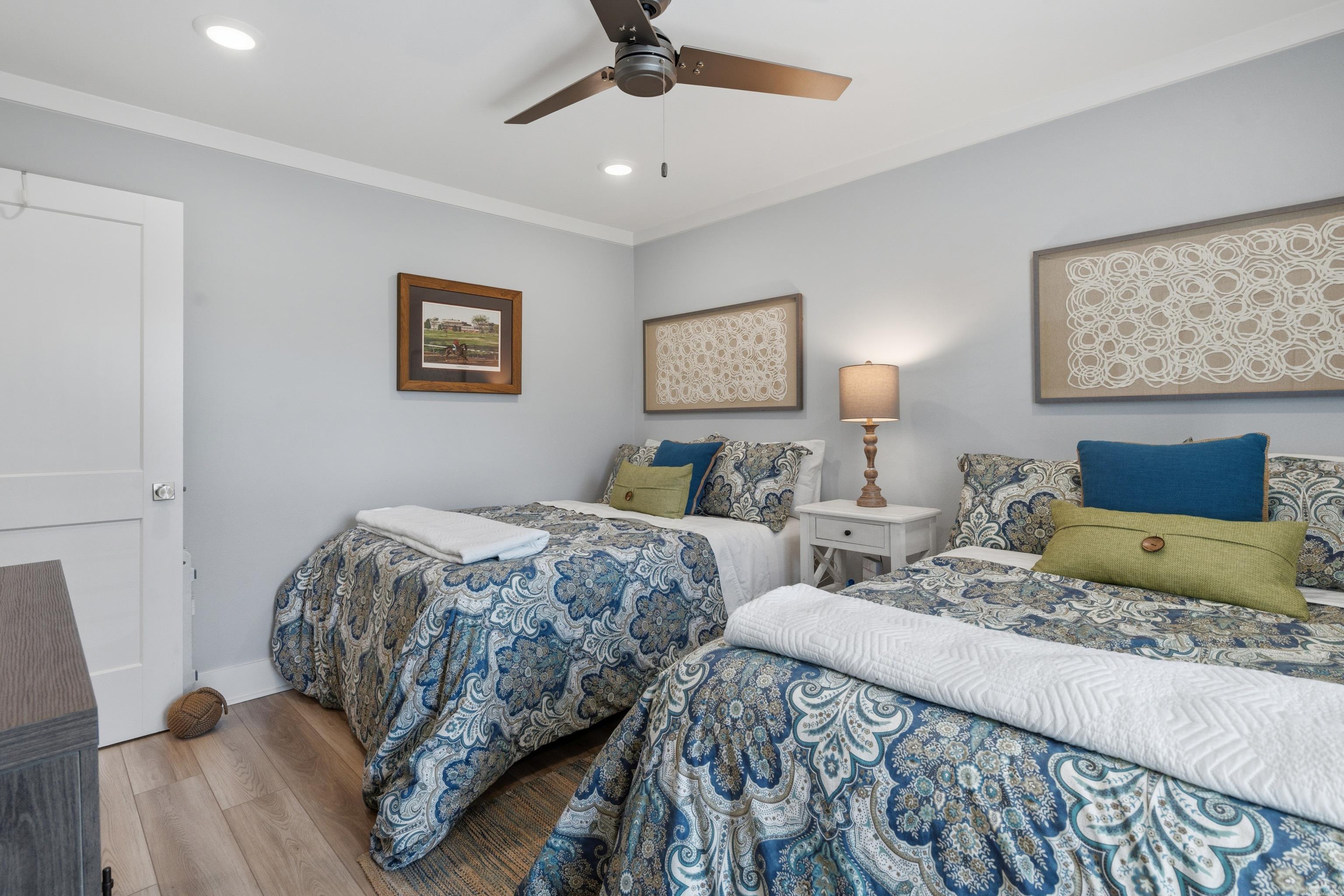 SUNSET COVE HPR - Residential