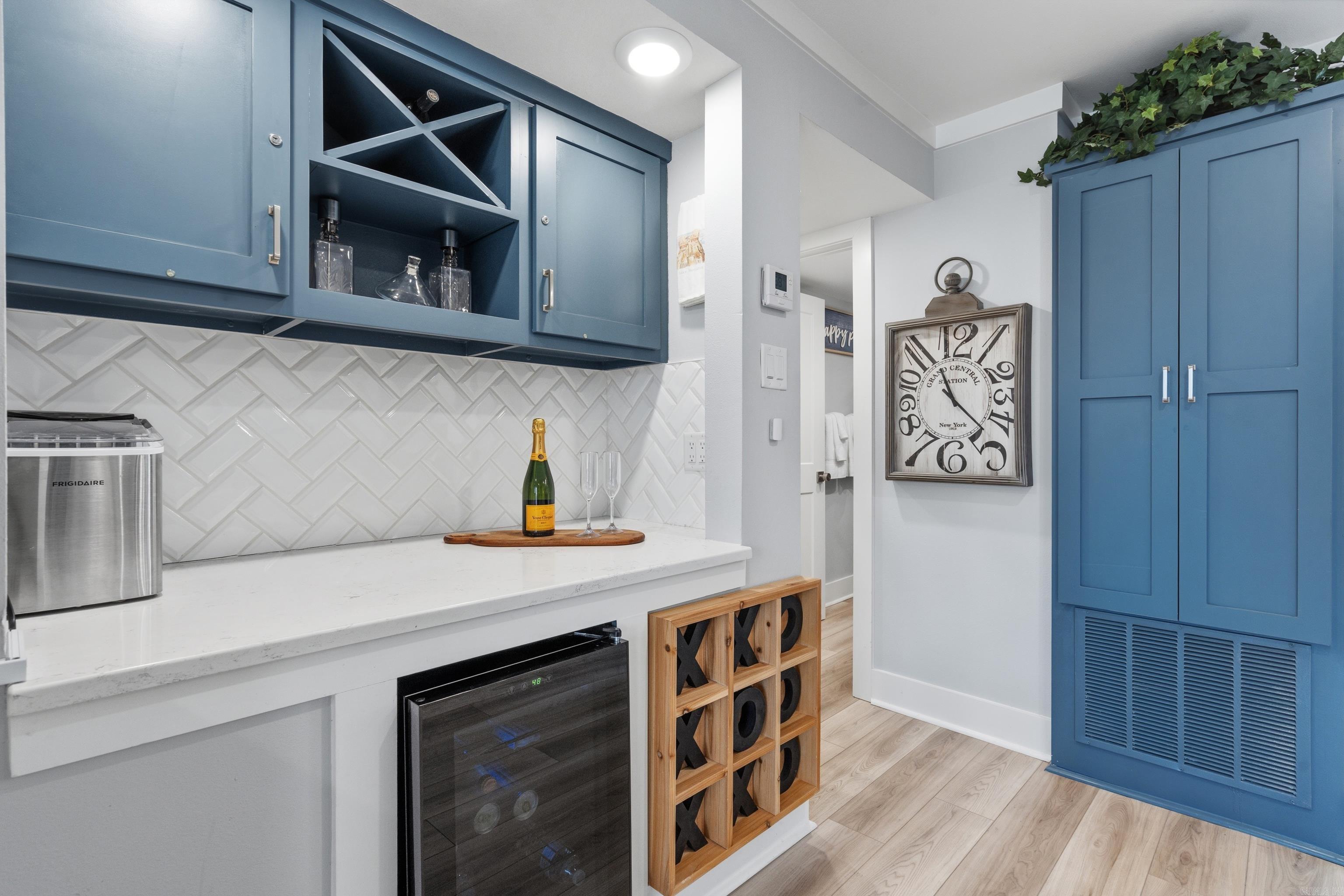 SUNSET COVE HPR - Residential