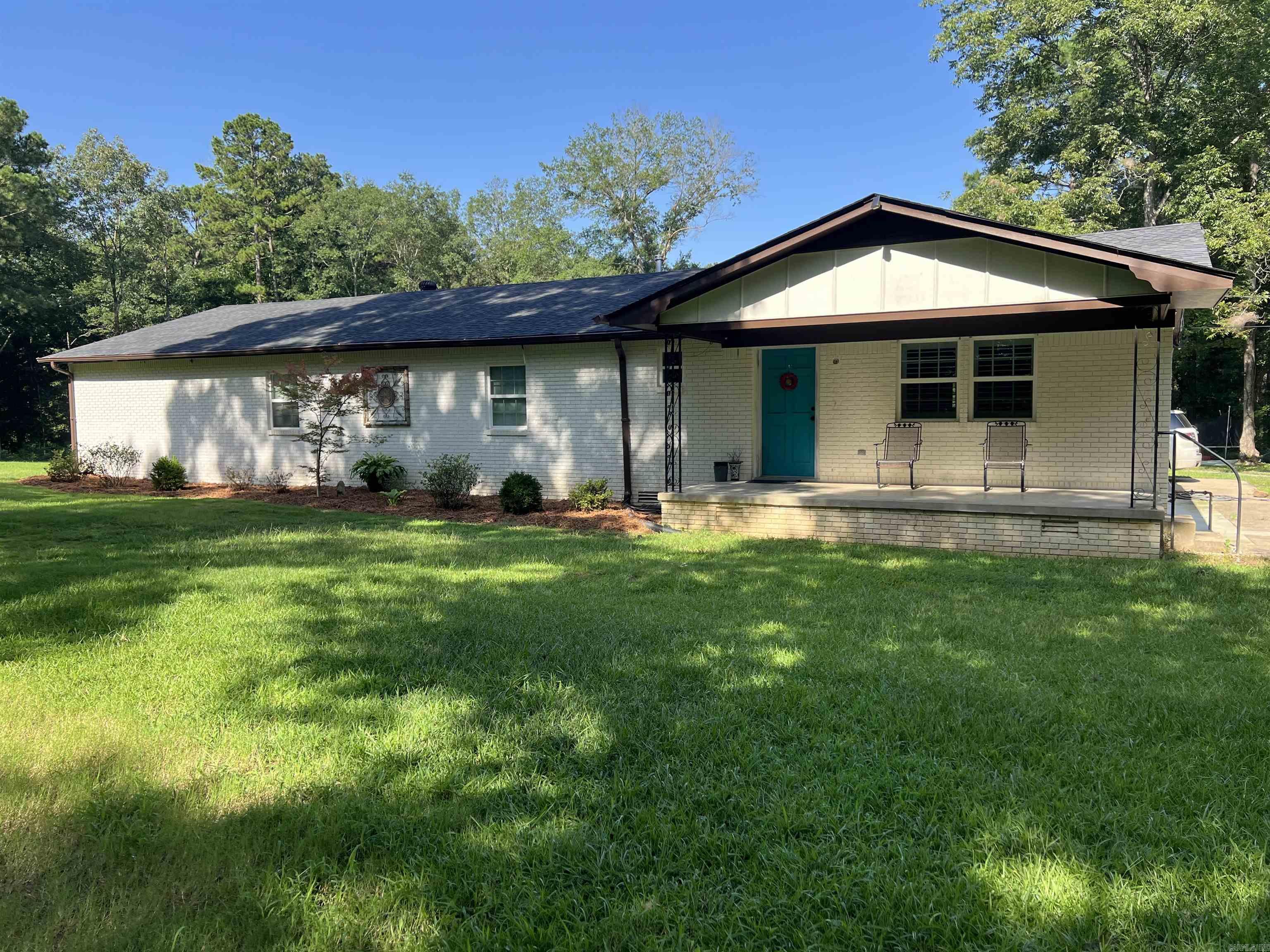 Stunning 4 bed, 2 bath home featuring a 2 bedroom, 1 bath guest house, and a ton of entertainment space on 11 acres! HVAC and Roof updated in 2022. Come check it out! See Agent Remarks