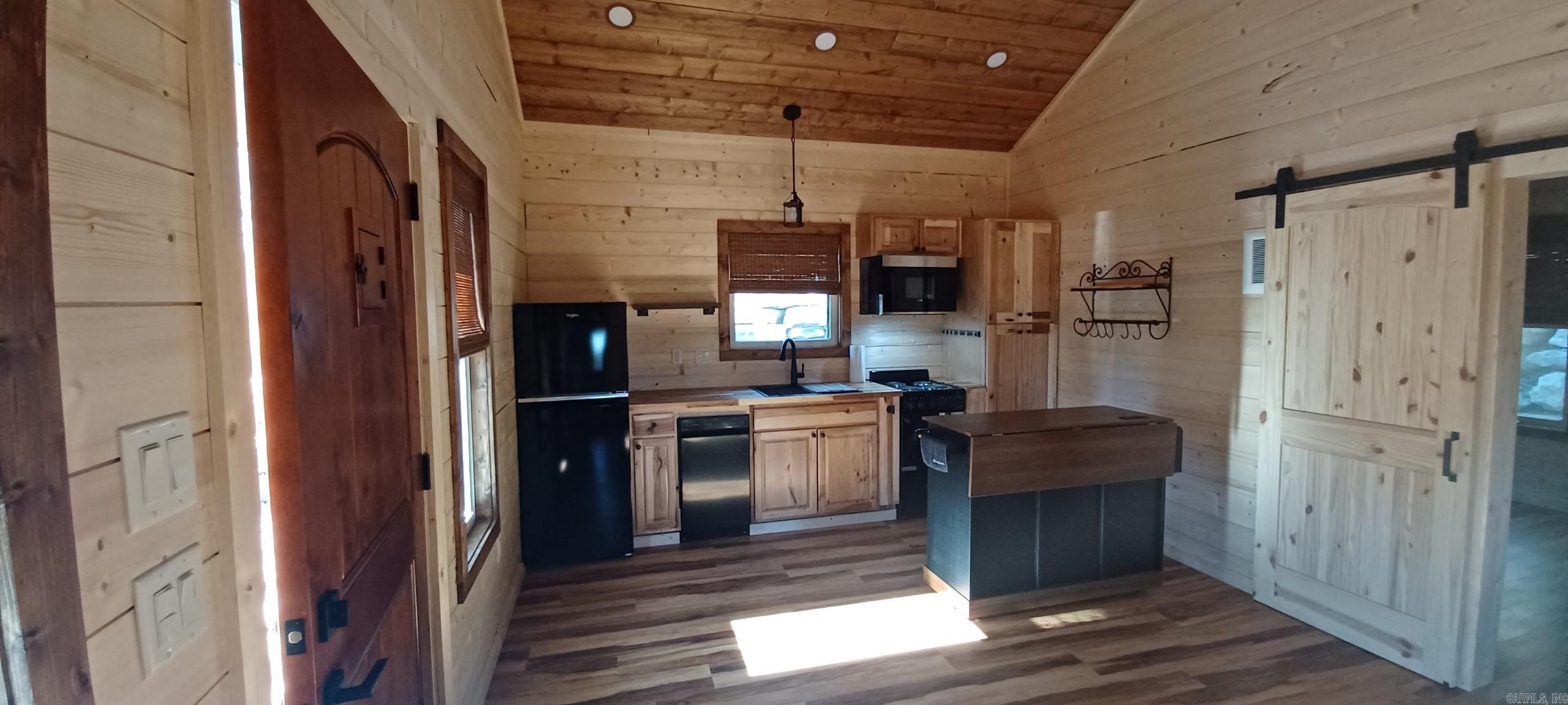 Metes & Bounds - Residential Lease