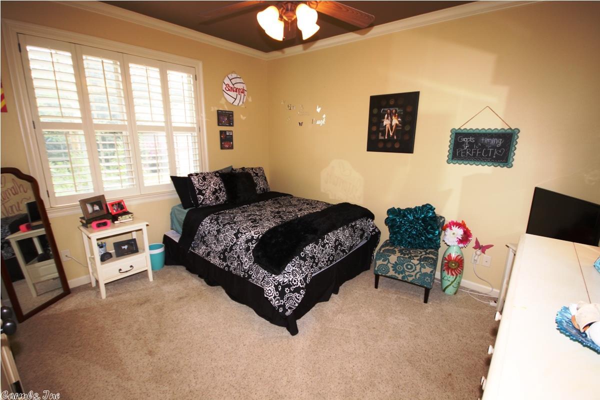 WOODLANDS EDGE - Residential