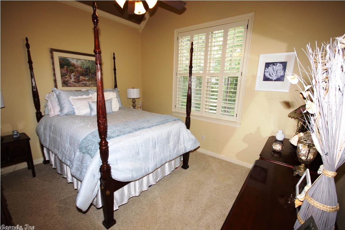 WOODLANDS EDGE - Residential