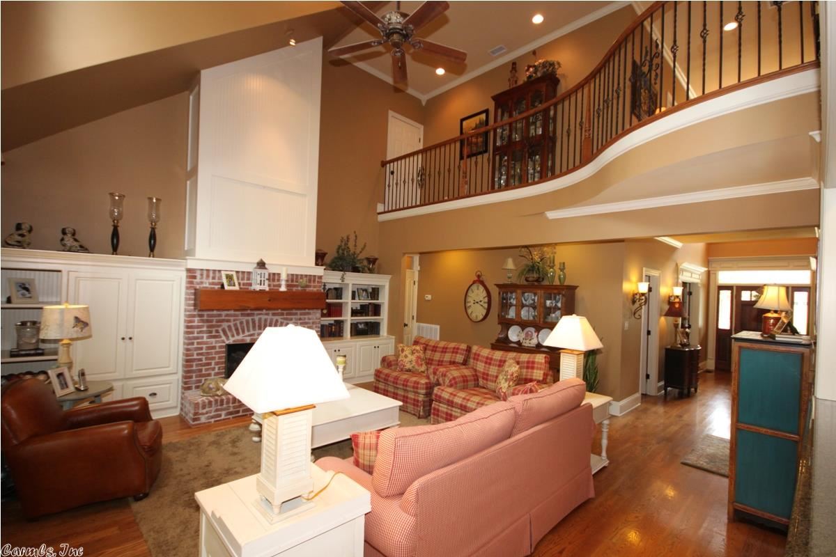 WOODLANDS EDGE - Residential