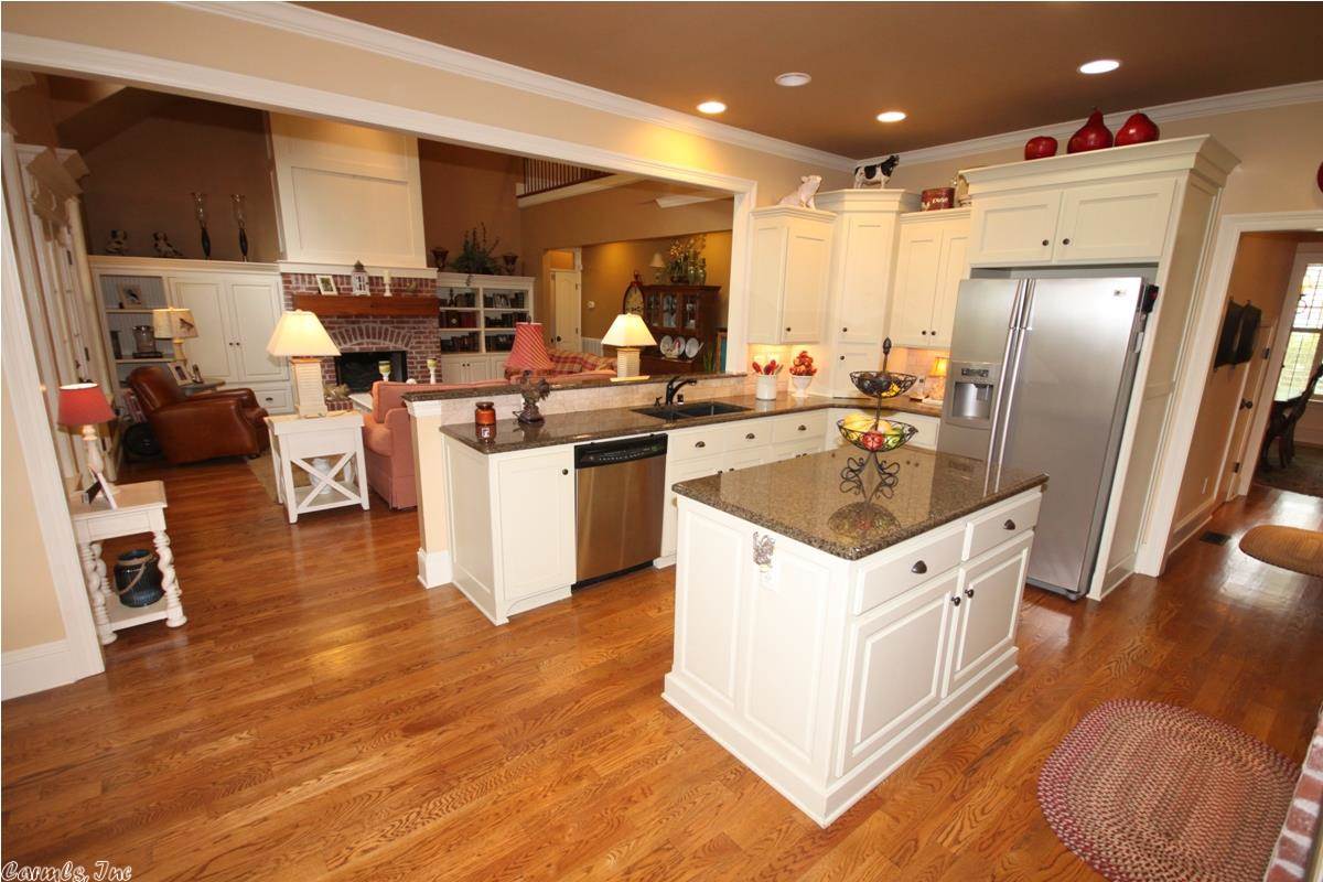 WOODLANDS EDGE - Residential