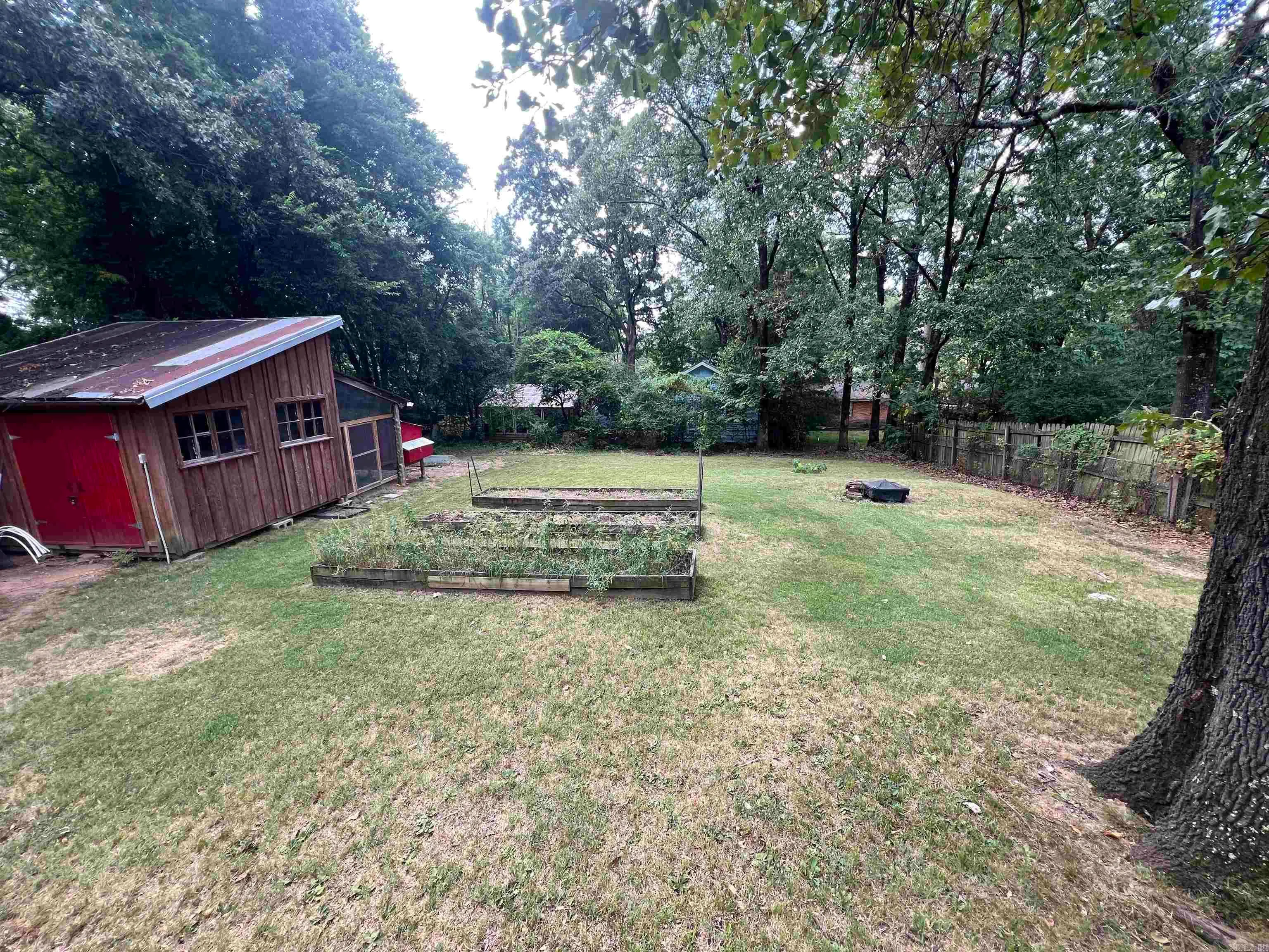 Little Rock, Arkansas 72205, United States, 2 Bedrooms Bedrooms, ,1 BathroomBathrooms,Residential,Pending,179990