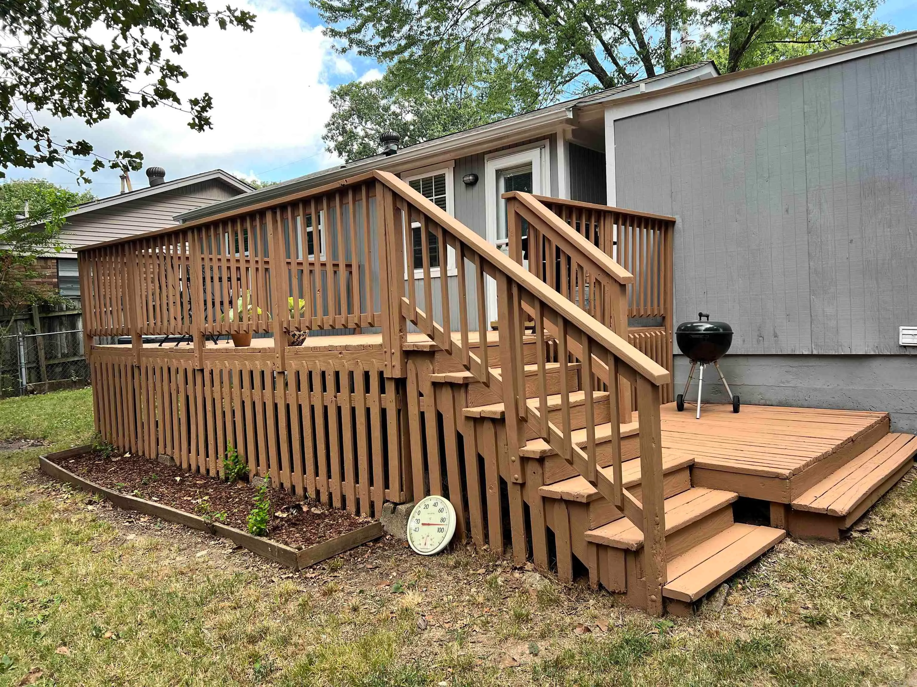 Little Rock, Arkansas 72205, United States, 2 Bedrooms Bedrooms, ,1 BathroomBathrooms,Residential,Pending,179990