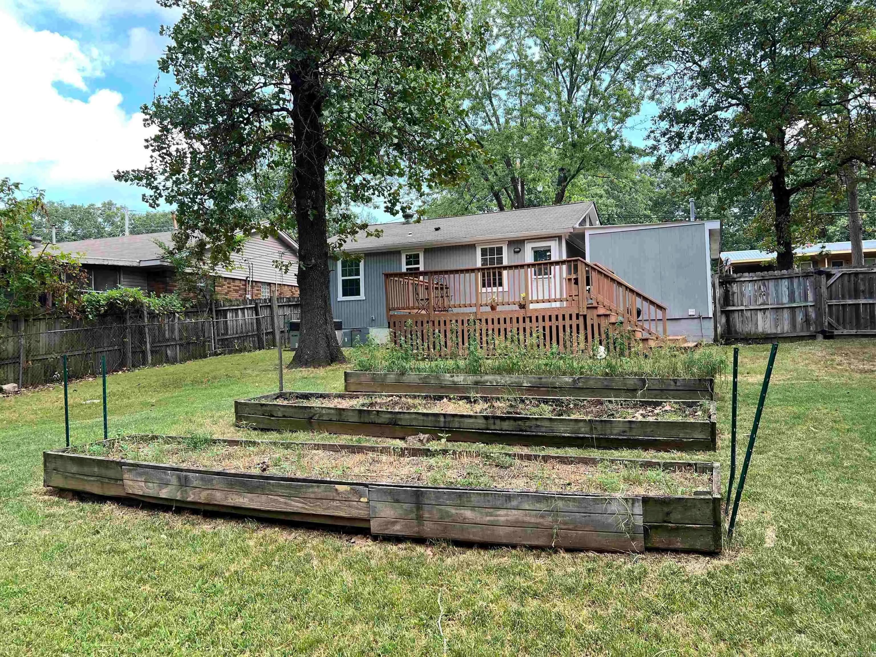 Little Rock, Arkansas 72205, United States, 2 Bedrooms Bedrooms, ,1 BathroomBathrooms,Residential,Pending,179990