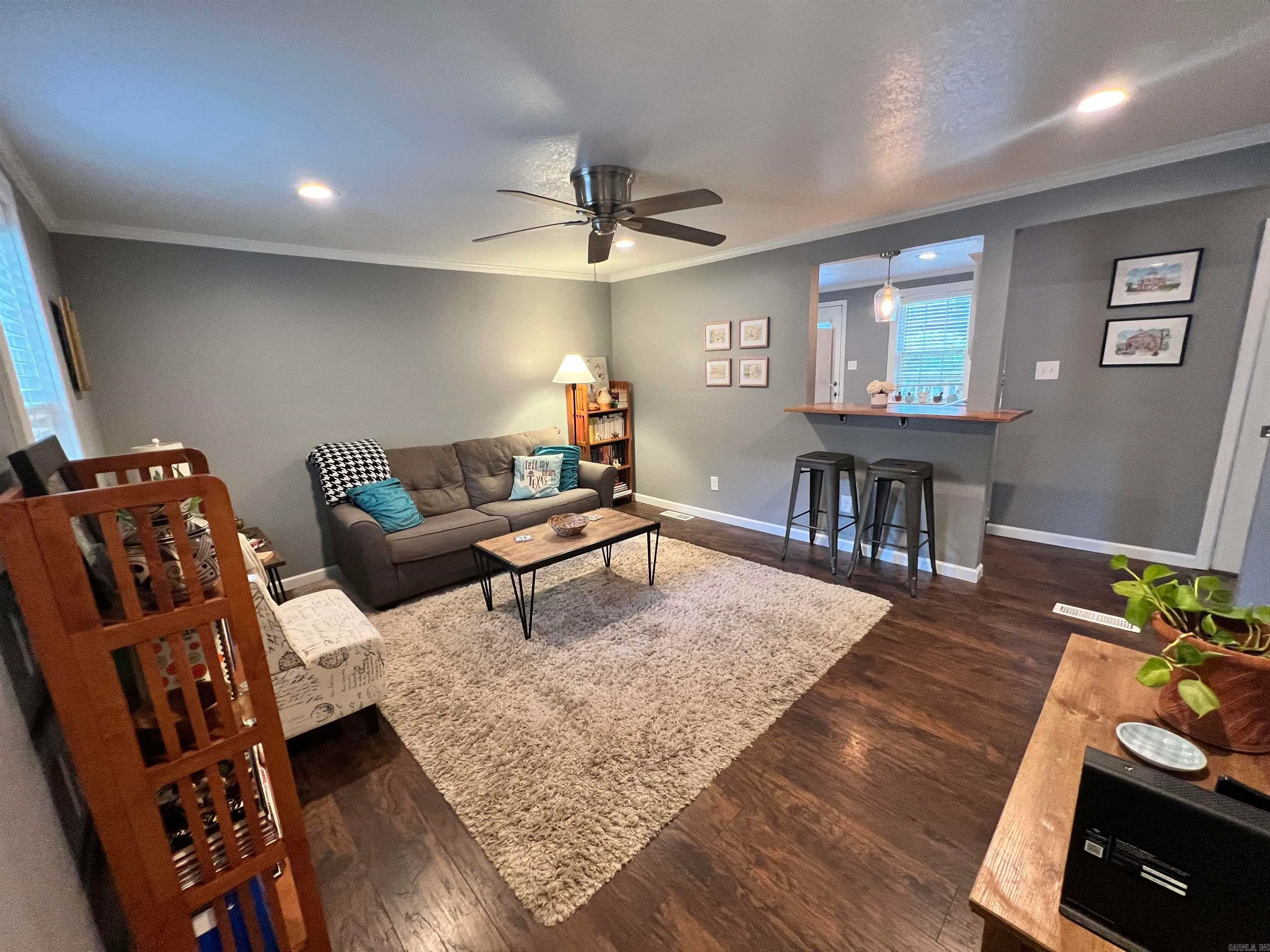 Little Rock, Arkansas 72205, United States, 2 Bedrooms Bedrooms, ,1 BathroomBathrooms,Residential,Pending,179990