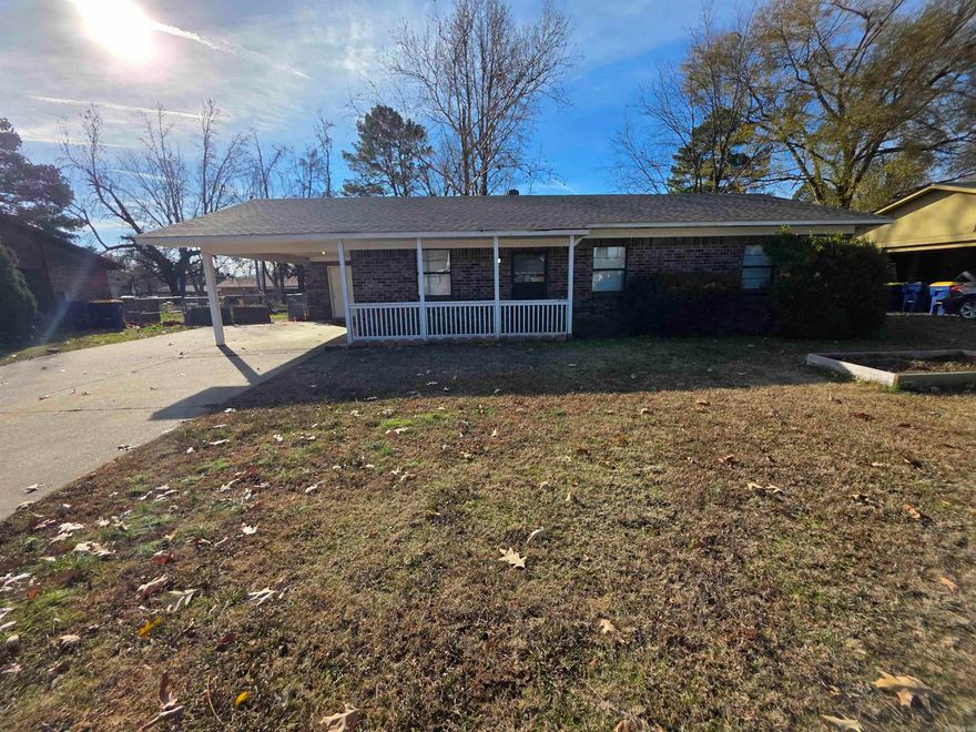 Cute and cozy 3BD/1BA in Cabot that is waiting for you to call home. Spacious living room leads to eat-in-kitchen perfect for entertaining guests or spending time with friends and family. Granite countertops in kitchen. Ceiling fans in bedrooms. Large fully fenced yard ideal for anyone with kids or pets to run off some energy. Extra storage shed in back as well. This property is managed by Hoffman Team so beware of scammers - we will never ask you to Cashapp us money. The lease for this property is for 18 months to 2 years with a 3% increase after the first year. Income must be 3x the amount of rent. Deposit, first month’s rent, and the $50 administration fee due before move in. This property does not accept section 8.