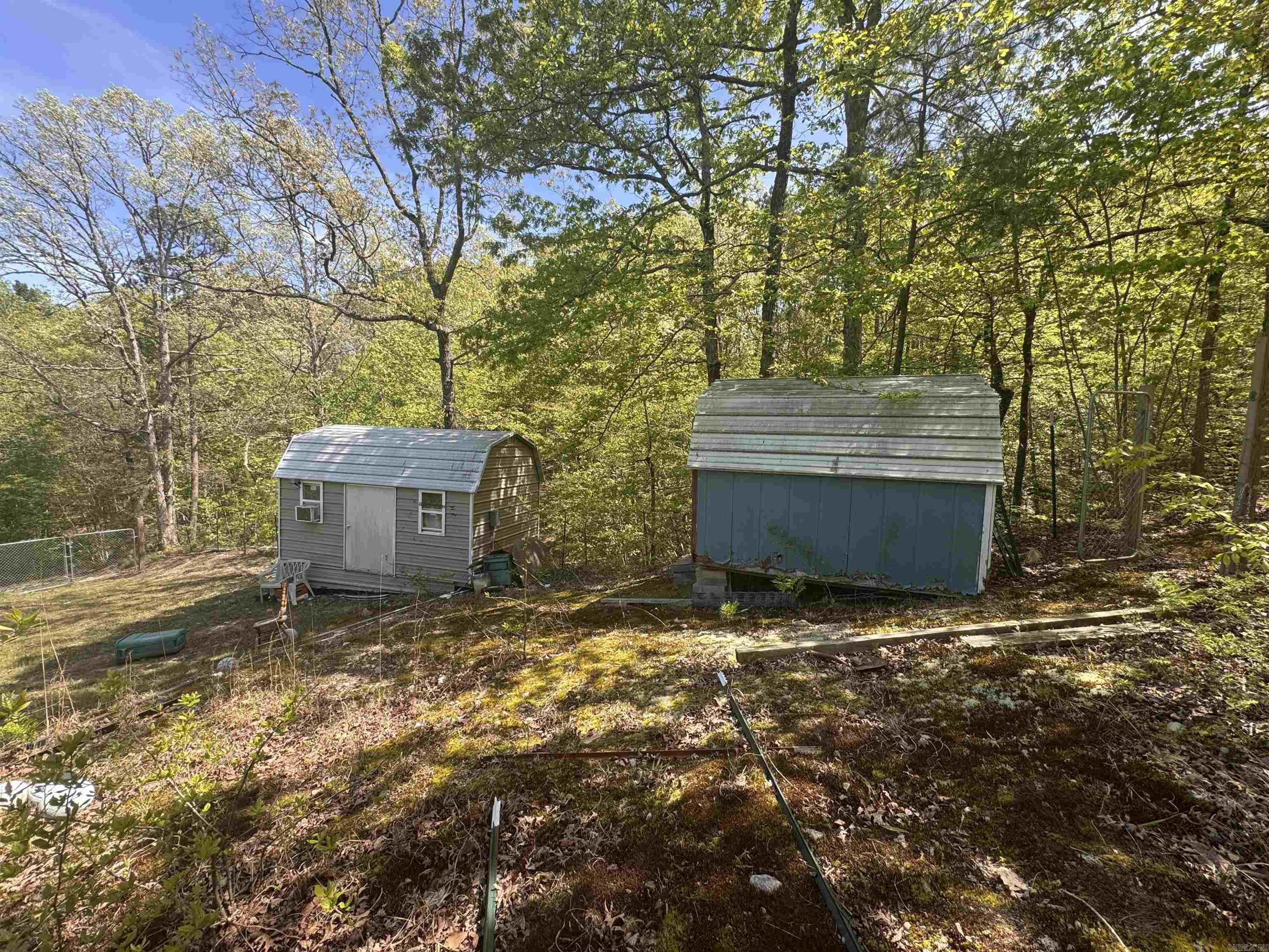 Metes & Bounds - Land