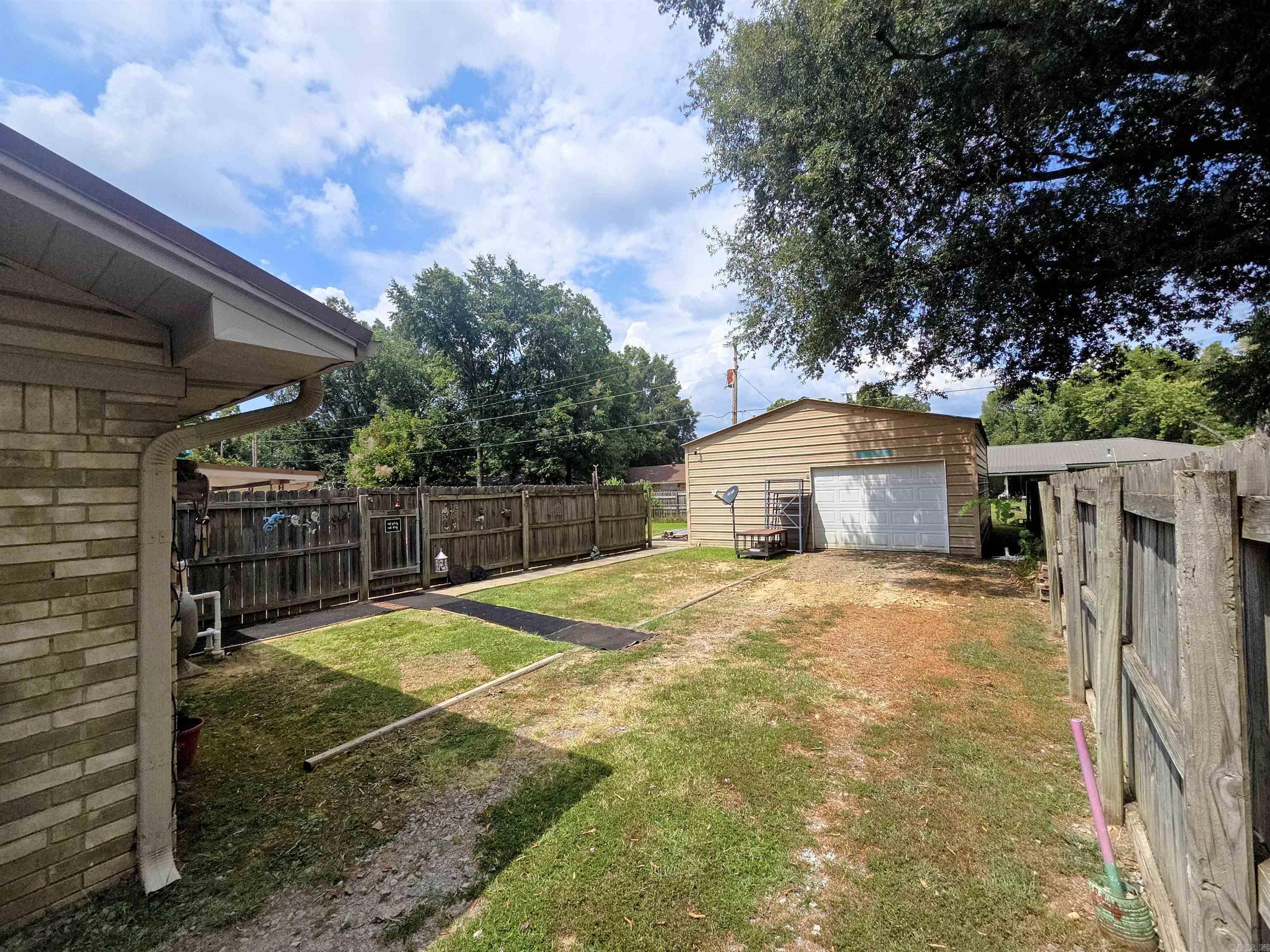 CLOVERDALE ADD (SEARCY) - Residential