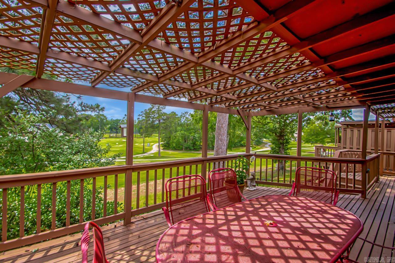 NINTH FAIRWAY TO GOLF CRS VIL - Residential