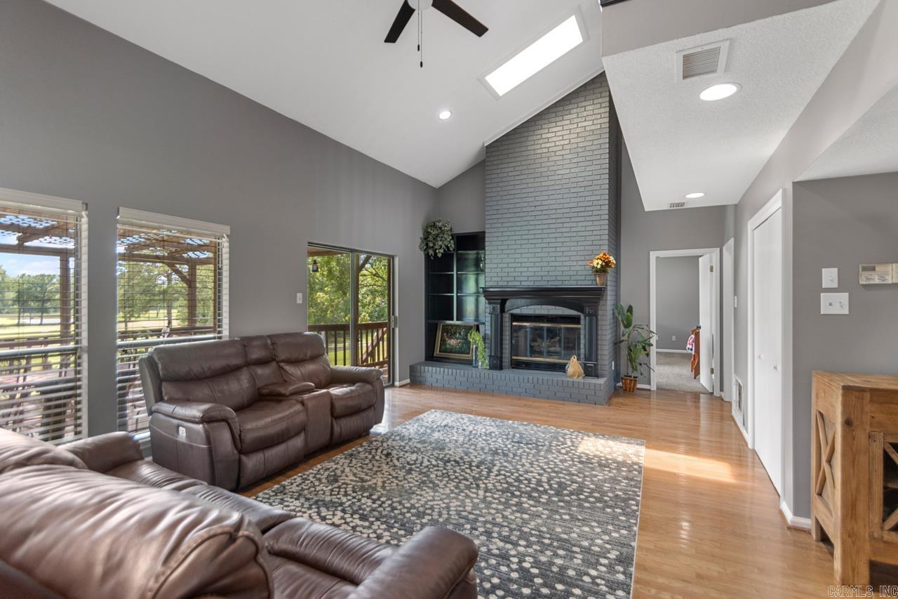 NINTH FAIRWAY TO GOLF CRS VIL - Residential