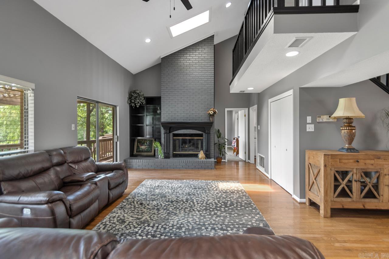 NINTH FAIRWAY TO GOLF CRS VIL - Residential