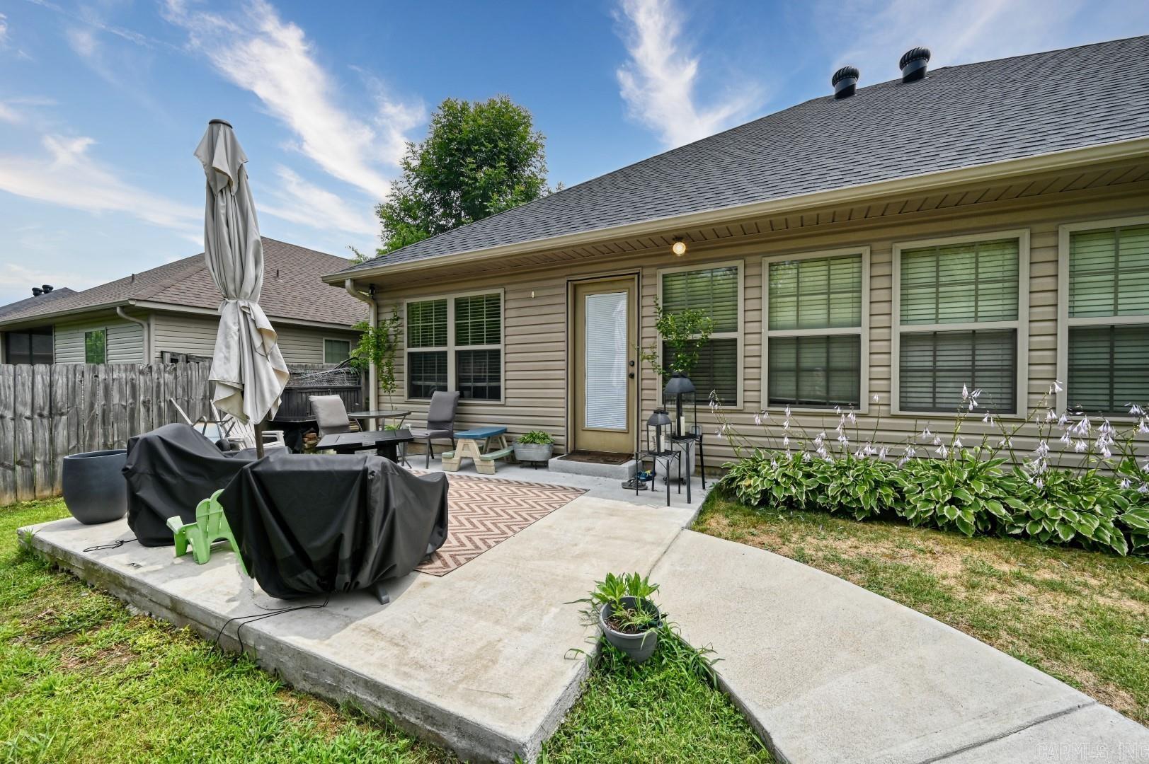 KINGS CROSSING - Residential