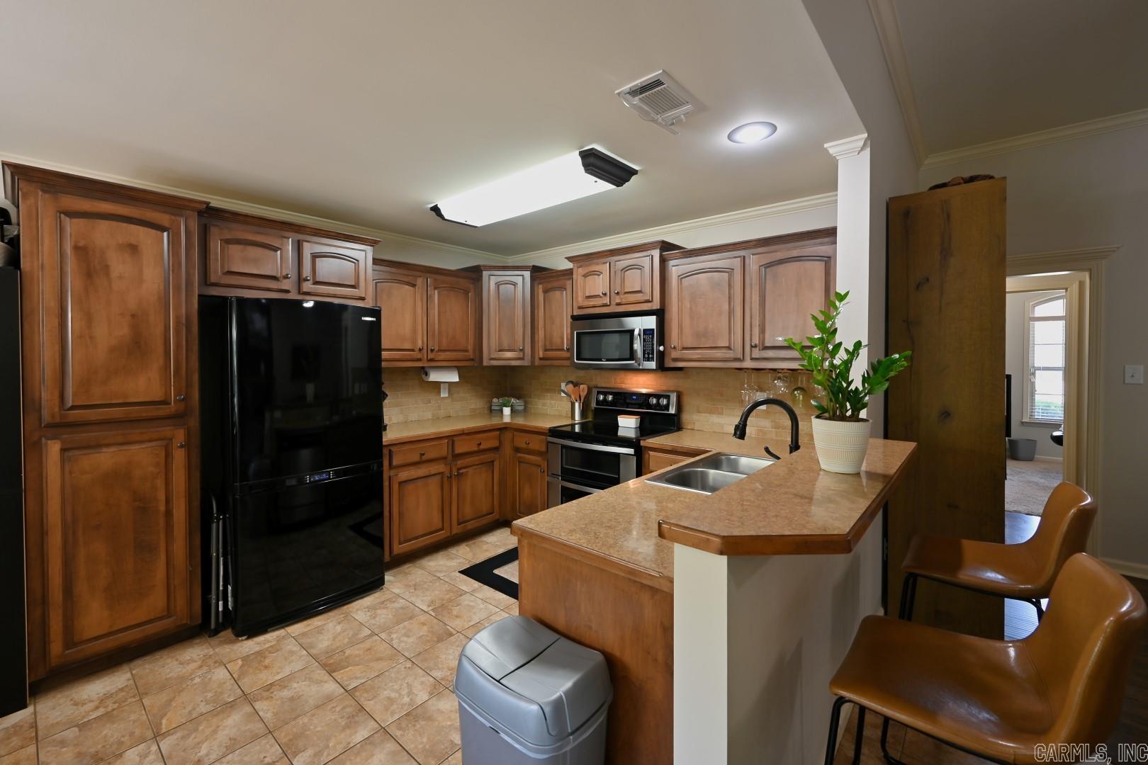 KINGS CROSSING - Residential