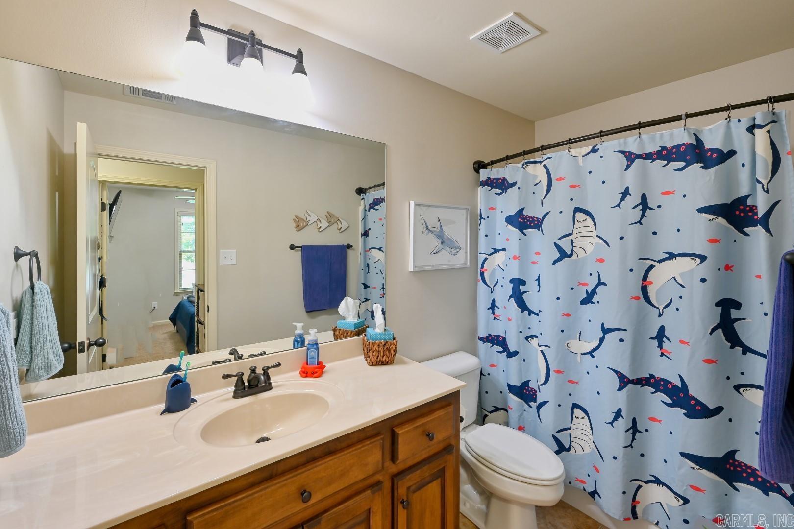 KINGS CROSSING - Residential