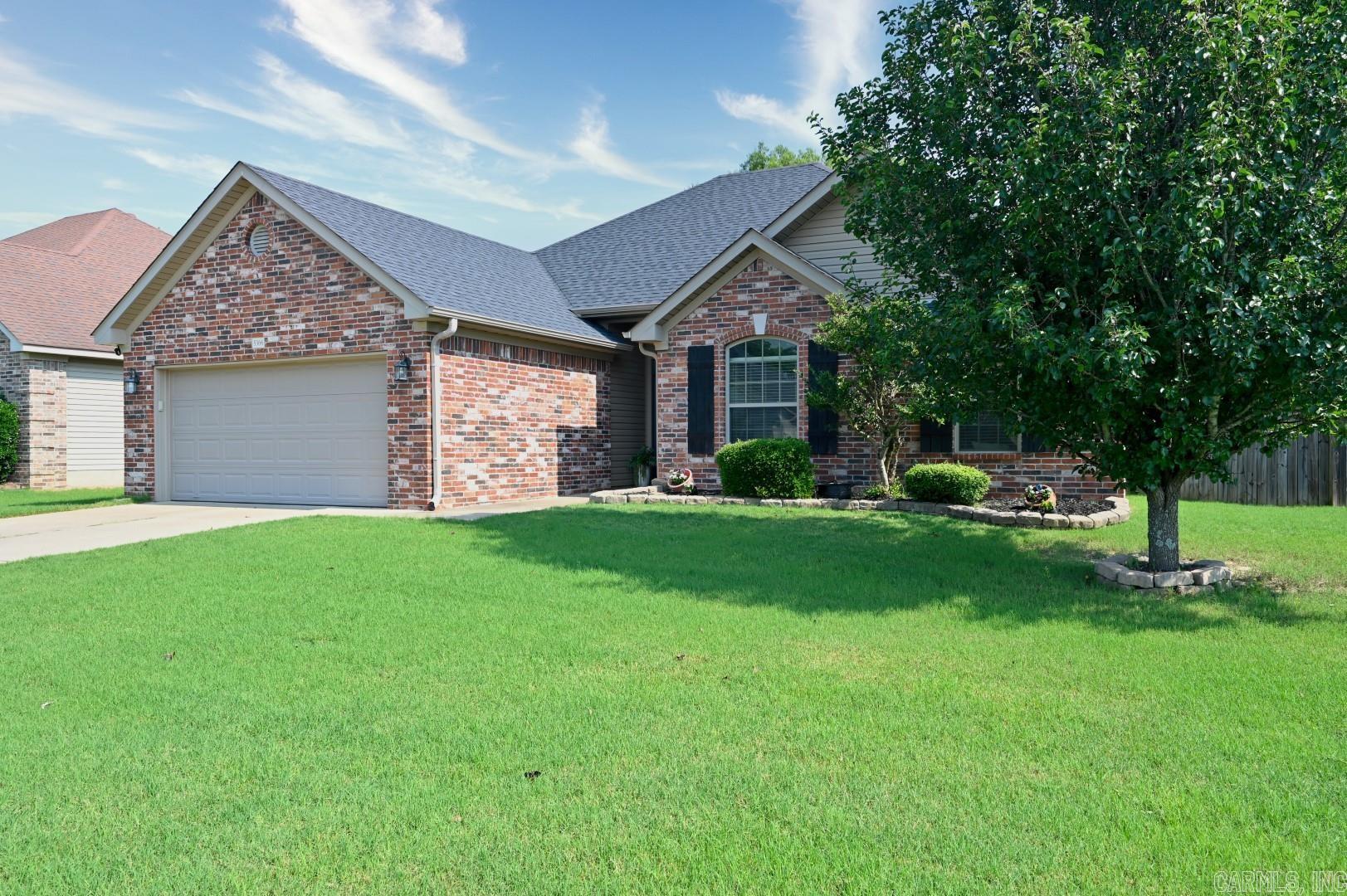 KINGS CROSSING - Residential