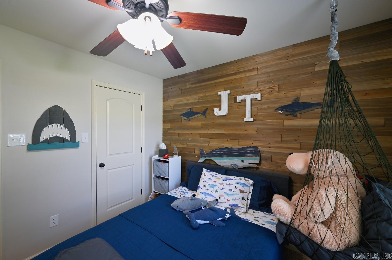 KINGS CROSSING - Residential