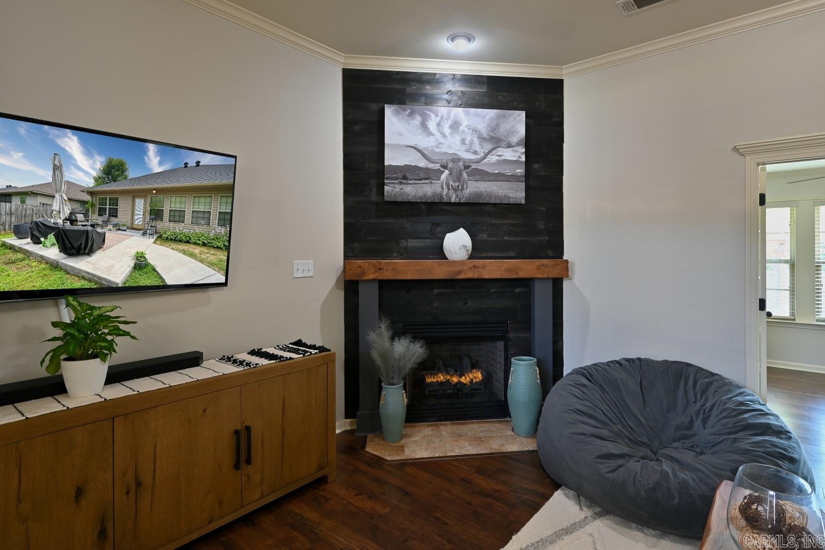 KINGS CROSSING - Residential