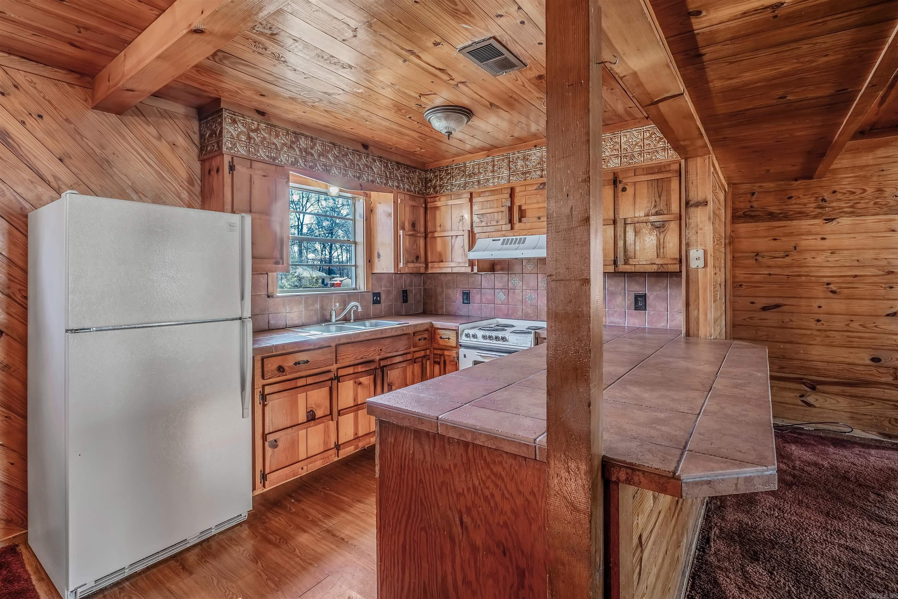 BROOKWOOD - Residential