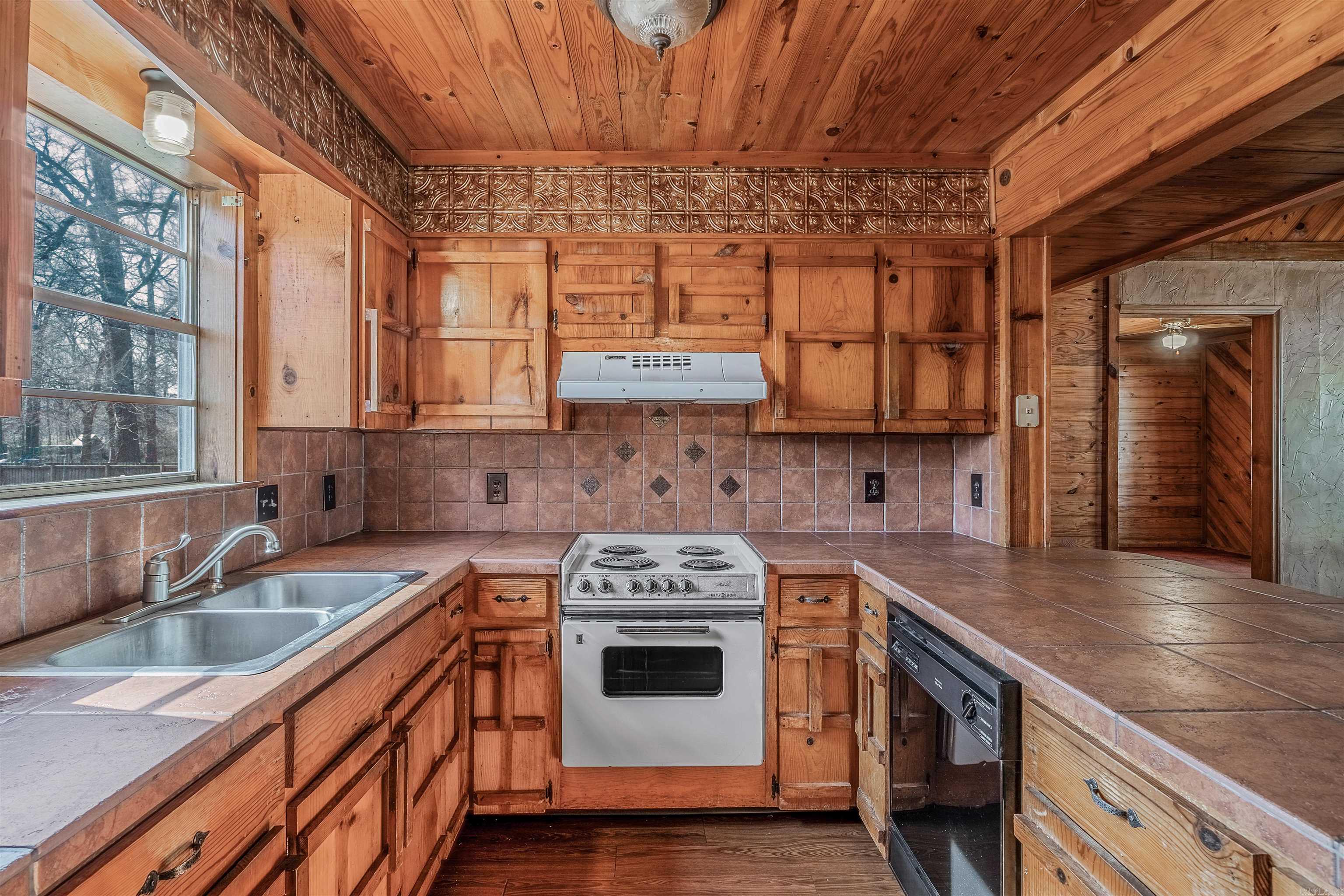 BROOKWOOD - Residential