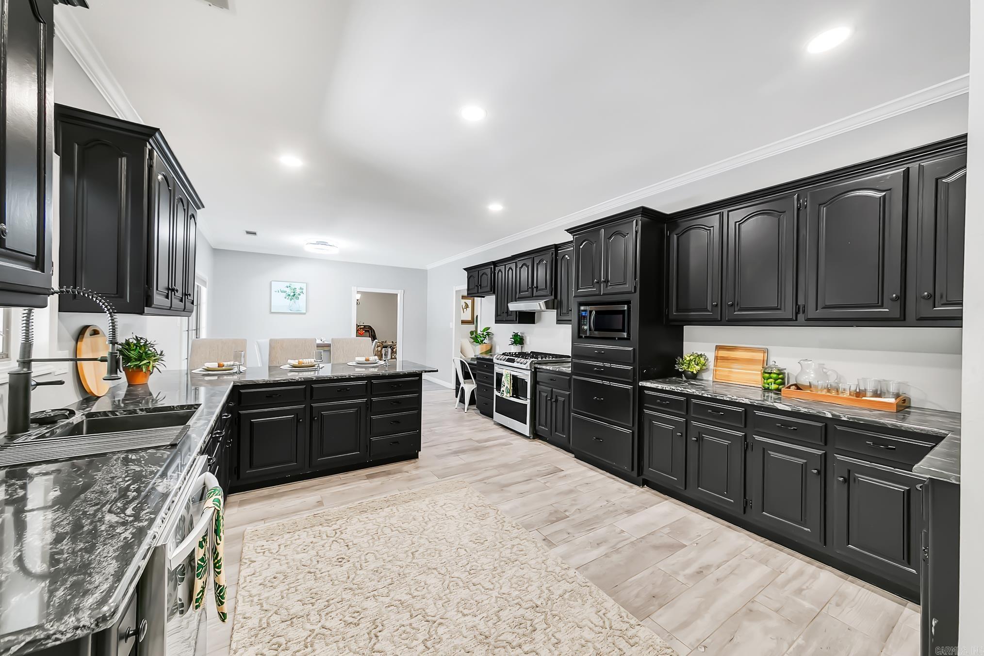 WINDSONG ESTATES - Residential