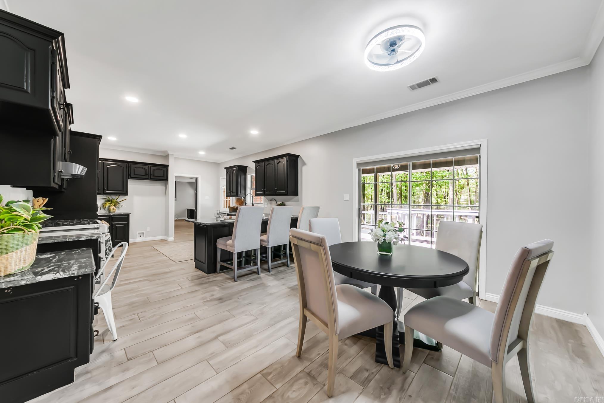 WINDSONG ESTATES - Residential