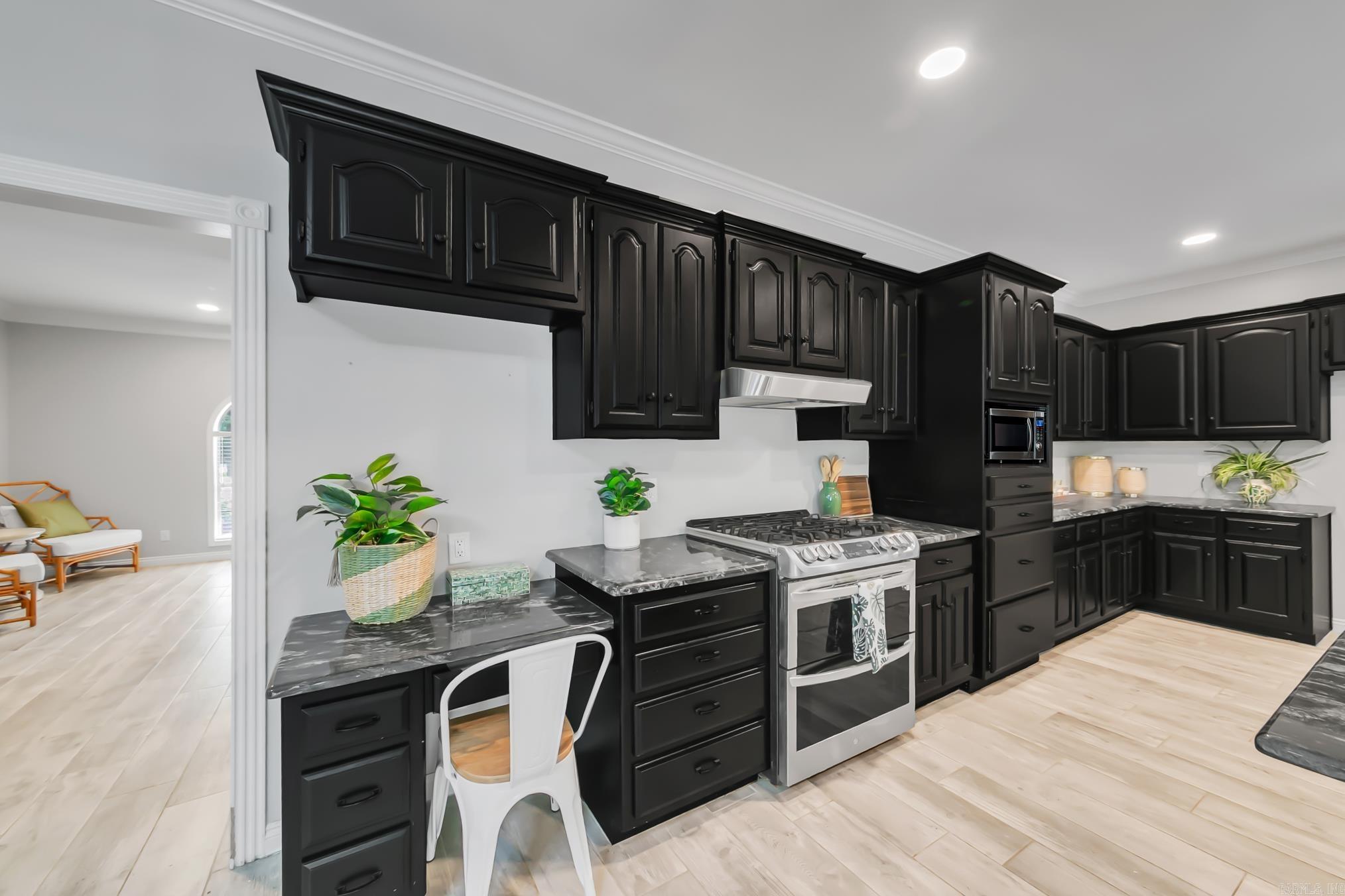 WINDSONG ESTATES - Residential