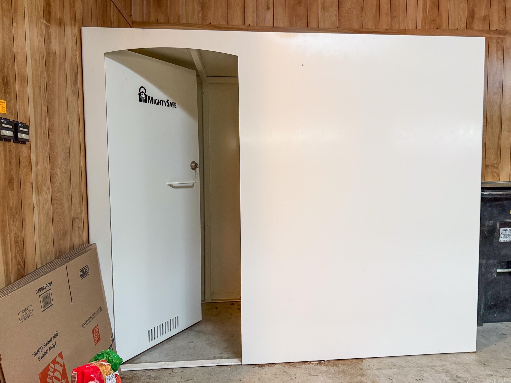 WINDSONG ESTATES - Residential